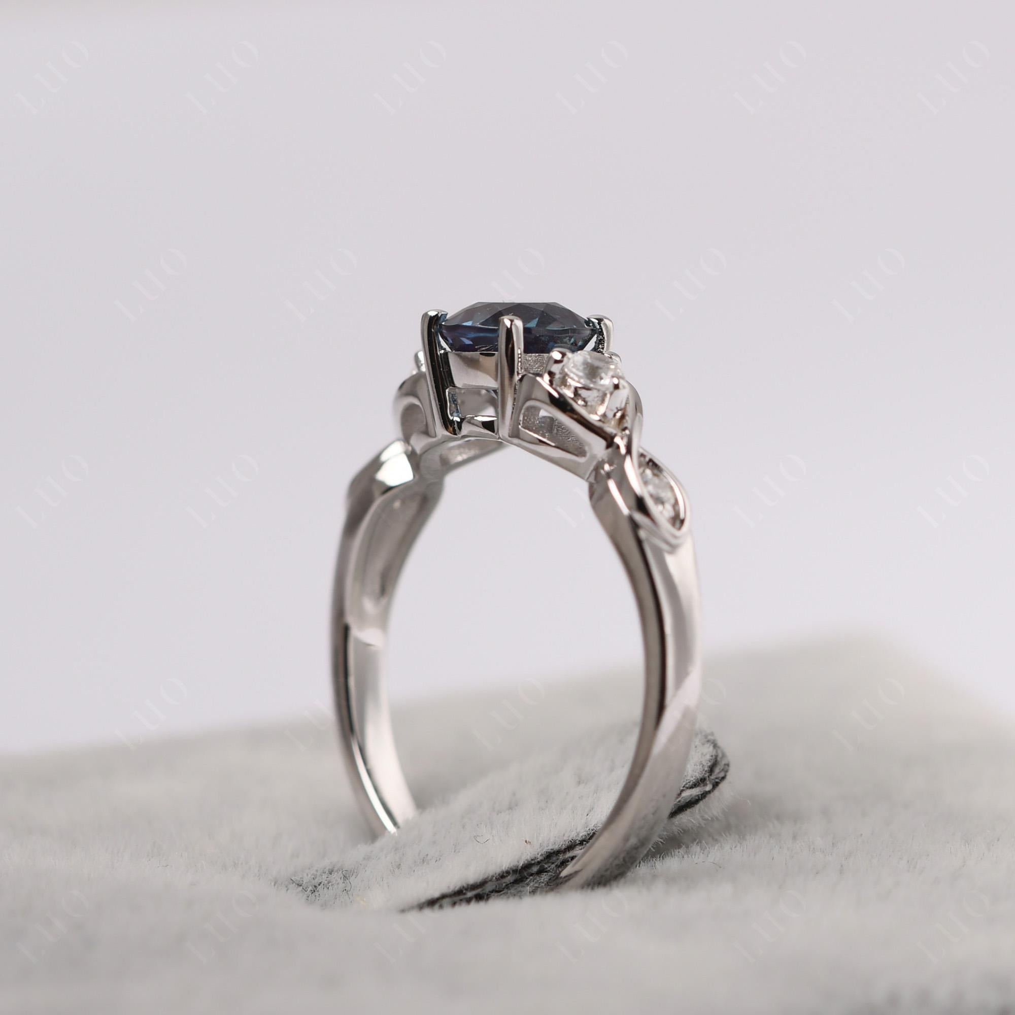 Alexandrite Twisted Ring - LUO Jewelry