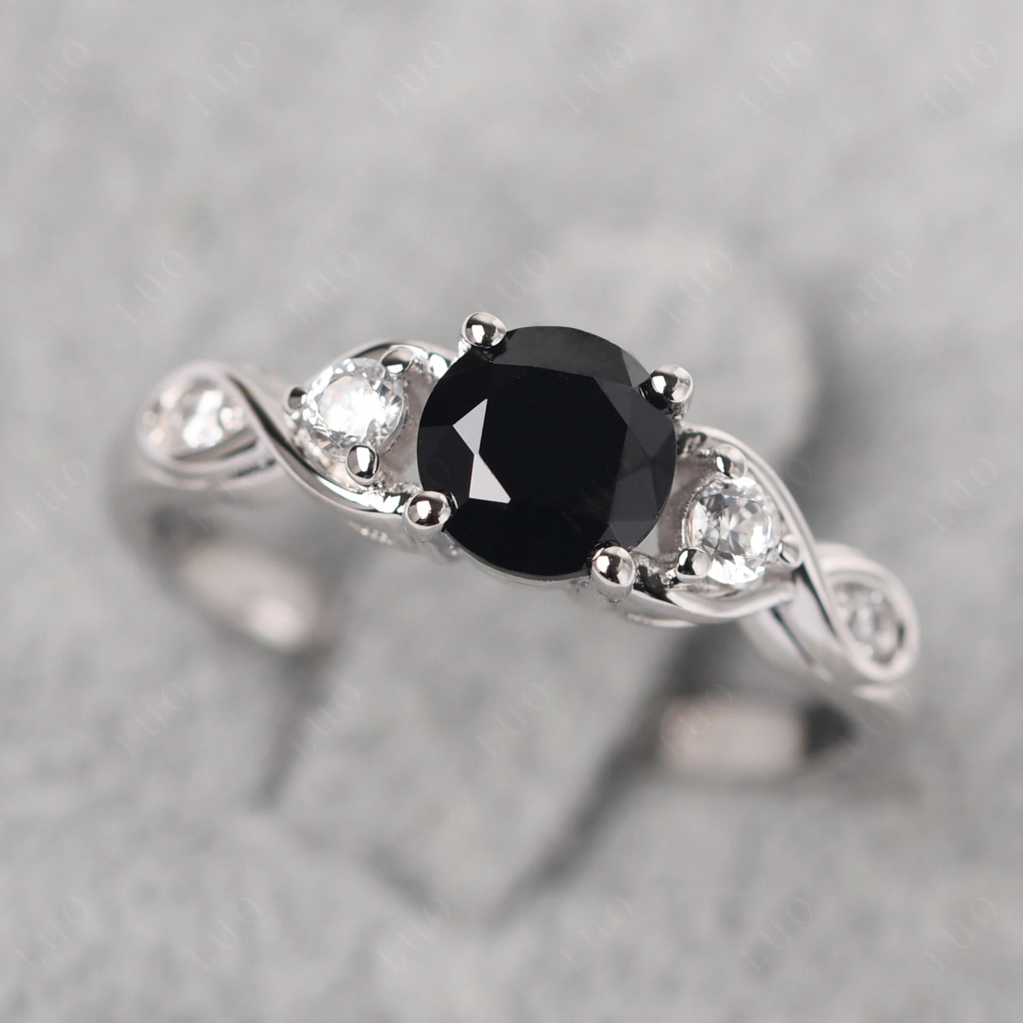 Black Spinel Twisted Ring - LUO Jewelry