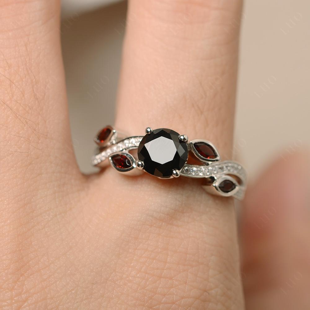 Black Spinel Twisted Leaf Engagement Ring - LUO Jewelry