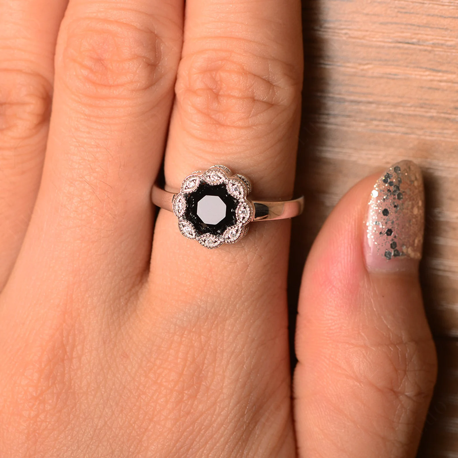Vintage Black Spinel Ring Halo Flower Ring - LUO Jewelry