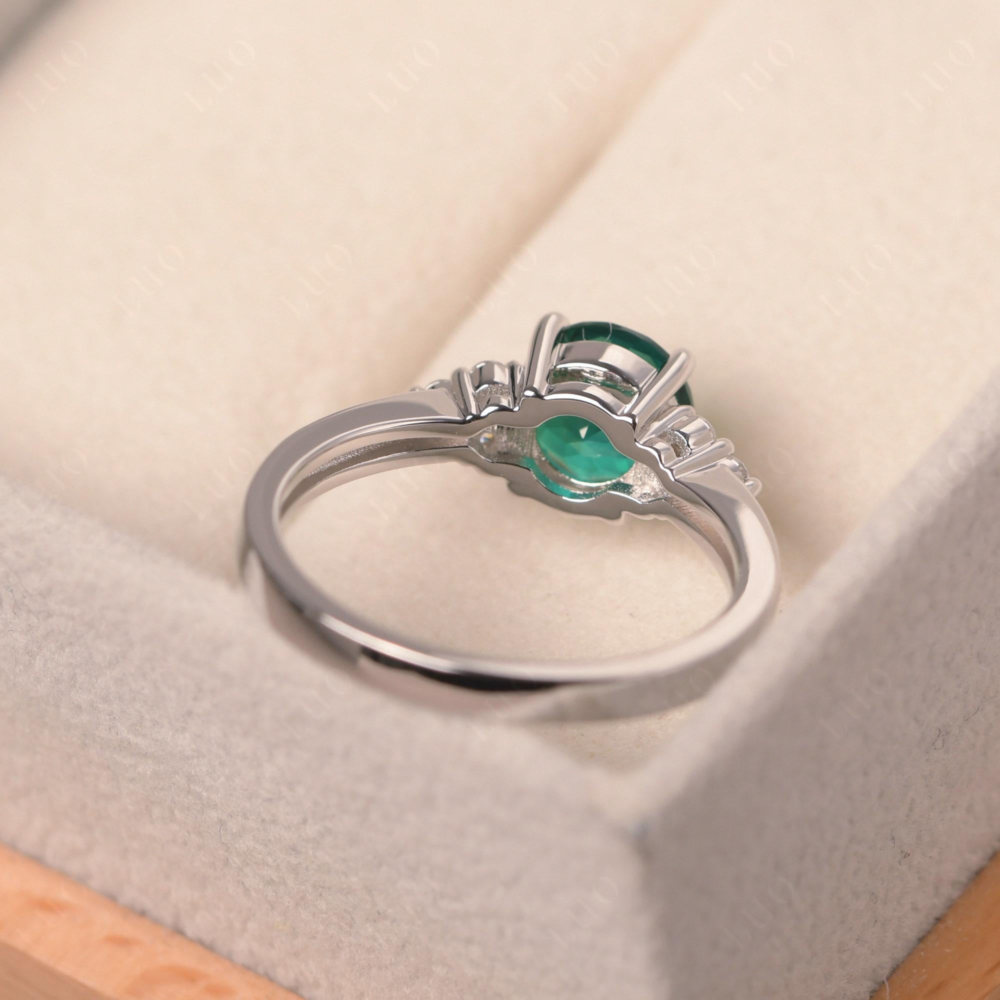 Round Cut Emerald Engagement Ring - LUO Jewelry