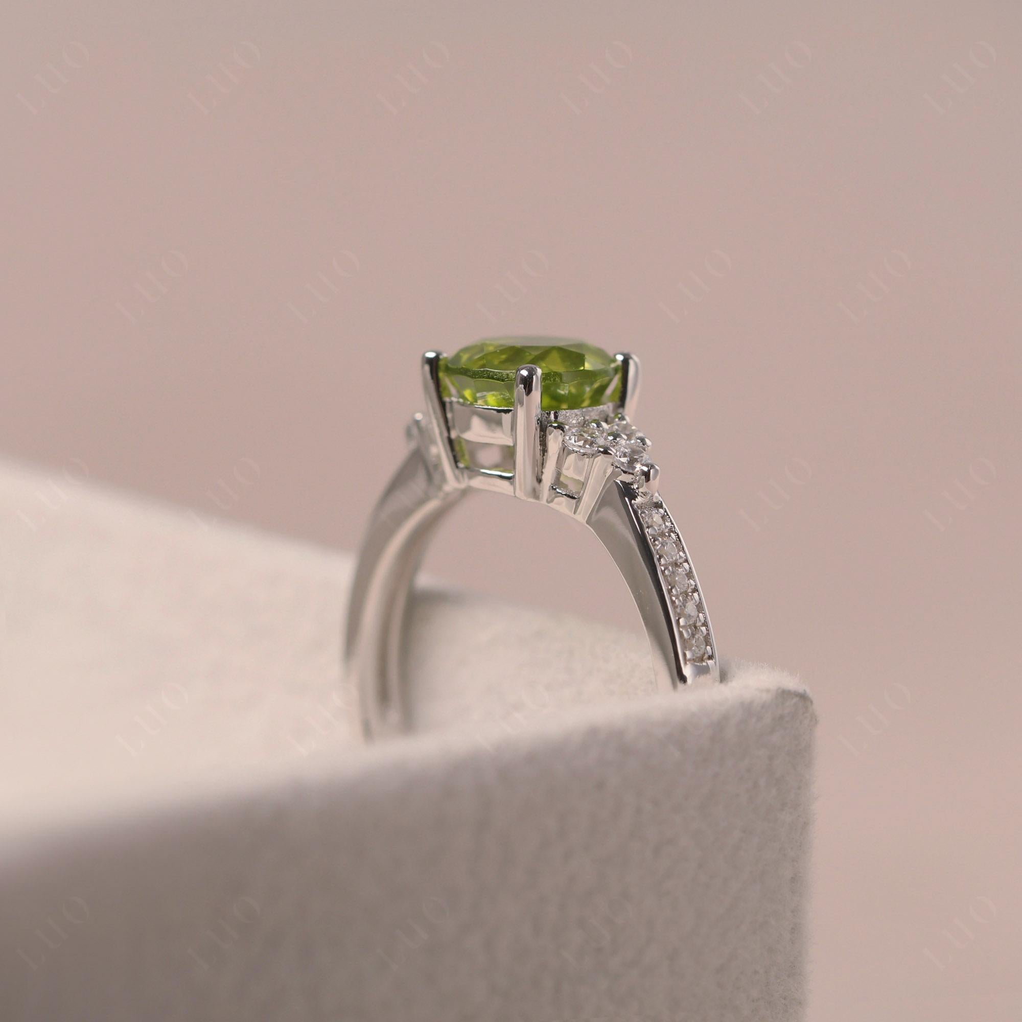 Round Cut Peridot Engagement Ring - LUO Jewelry