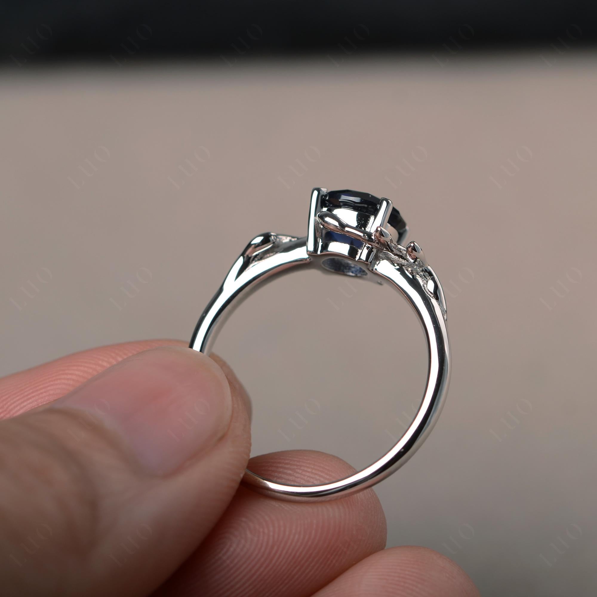 Sapphire Leaf and Vine Ring - LUO Jewelry