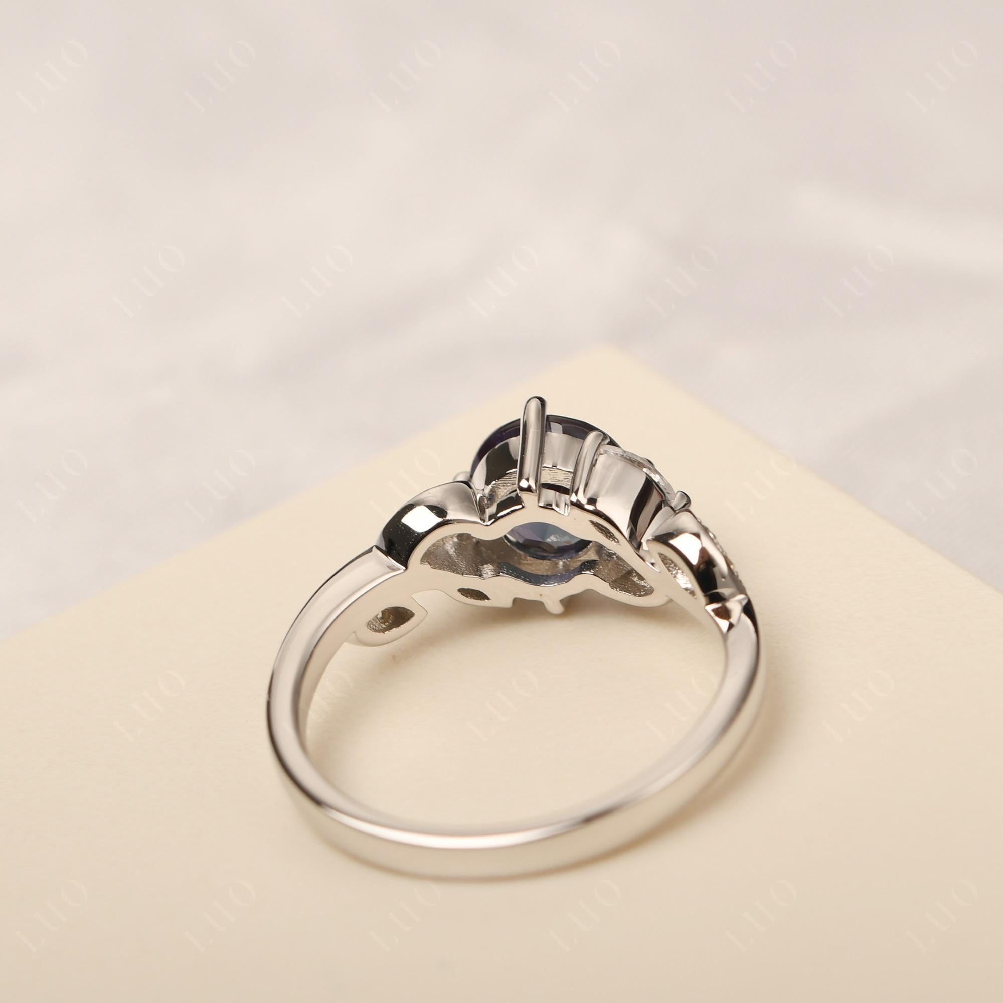 Vine Leaf Alexandrite Engagement Ring - LUO Jewelry