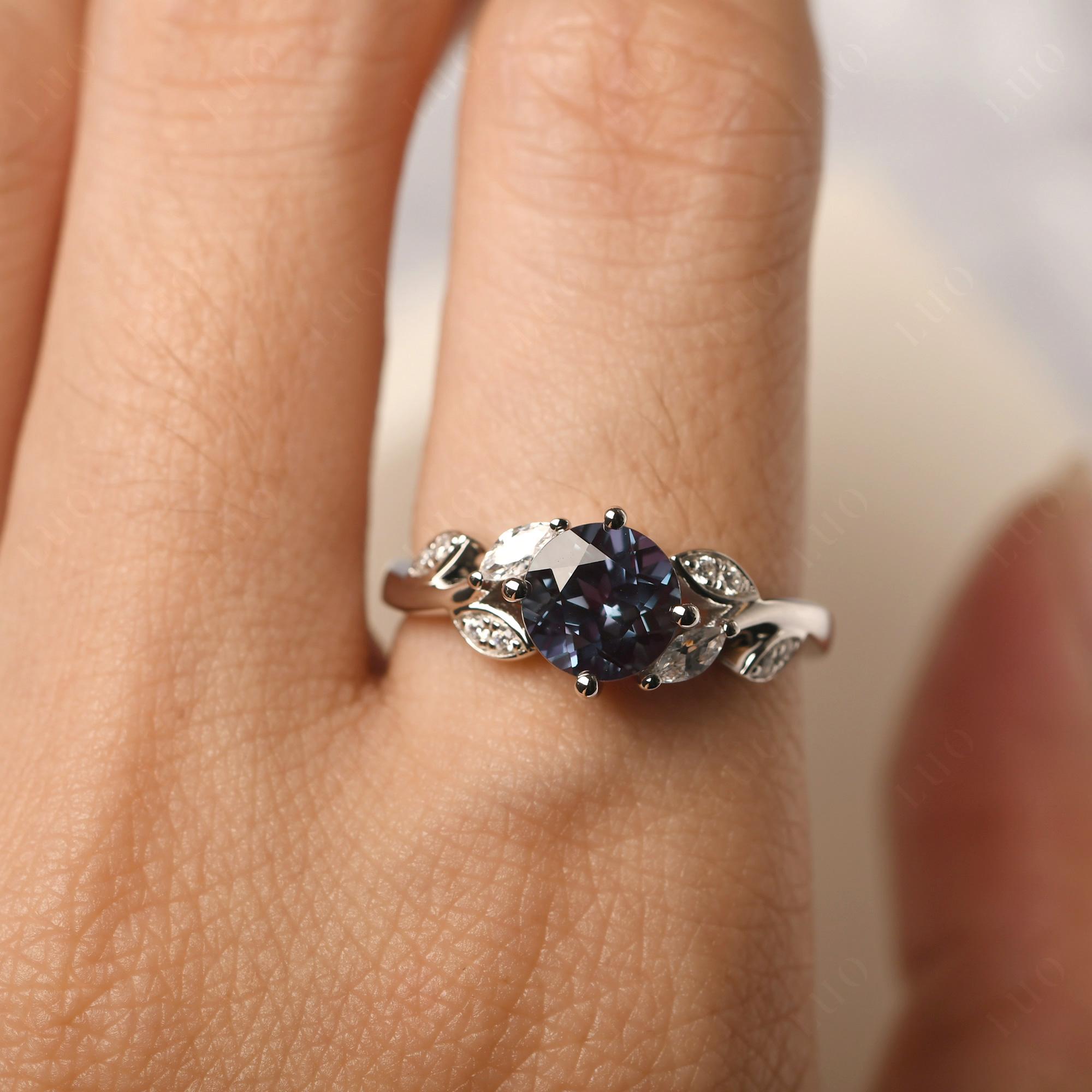 Vine Leaf Alexandrite Engagement Ring - LUO Jewelry