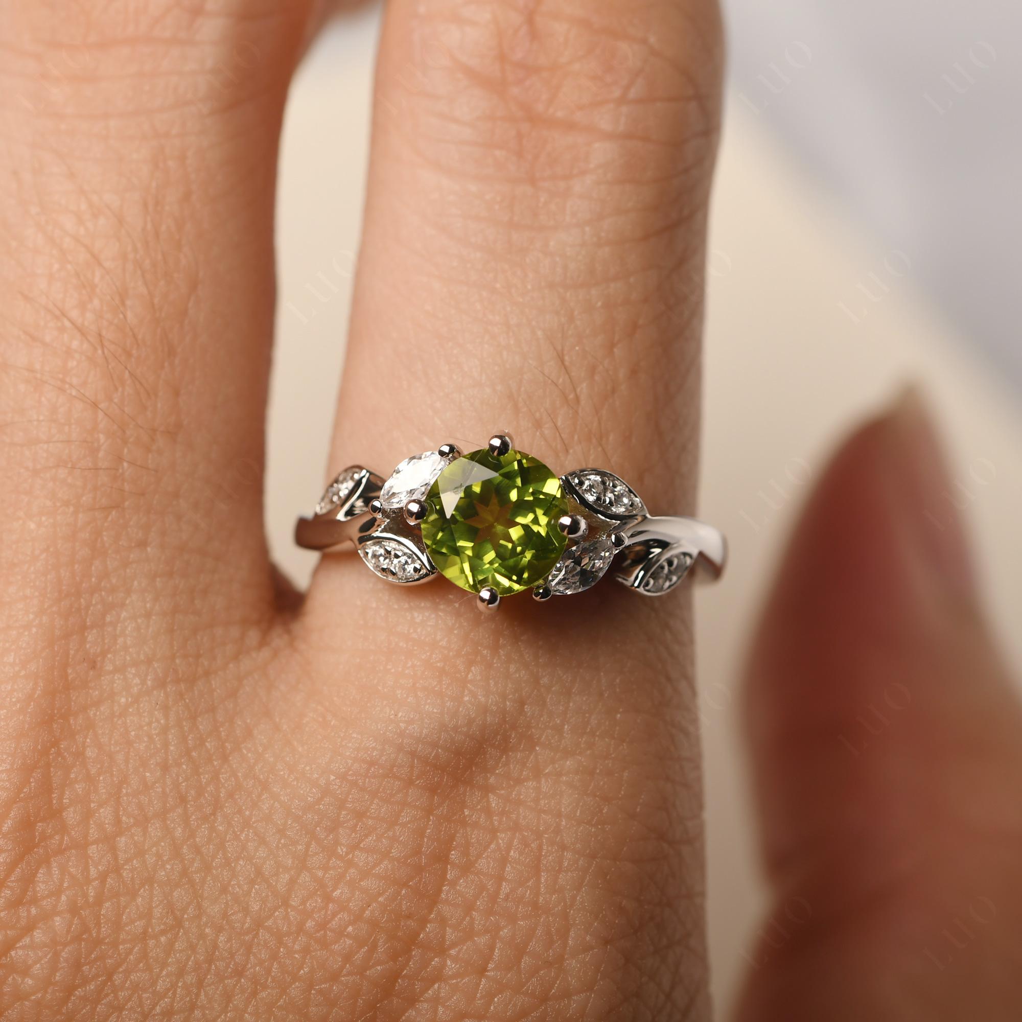 Vine Leaf Peridot Engagement Ring - LUO Jewelry