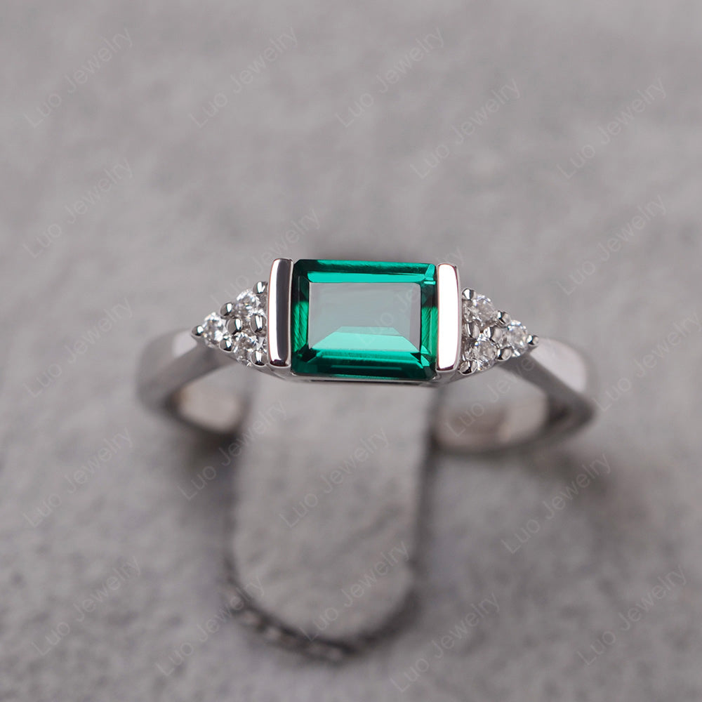 Emerald East West Half Bezel Set Ring LUO1