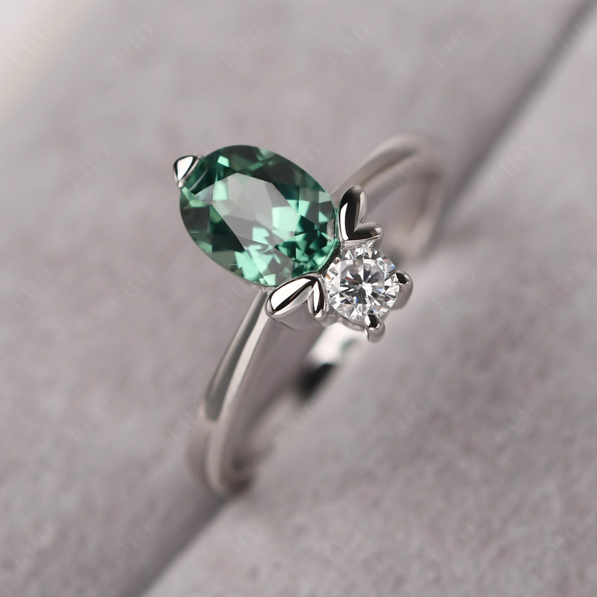 Green Sapphire Nature Inspired Bee Ring - LUO Jewelry