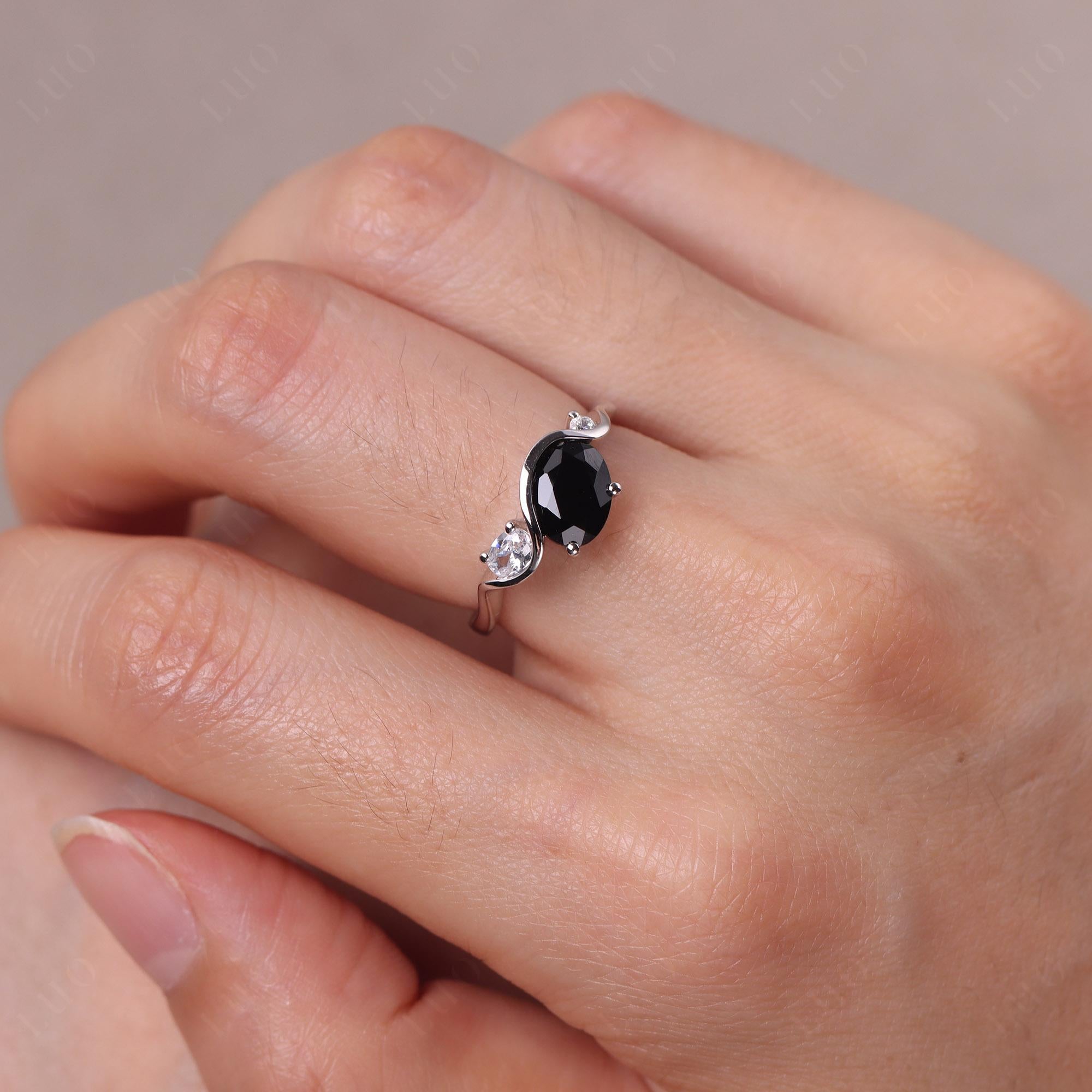 Wave Oval Black Stone Engagement Ring - LUO Jewelry