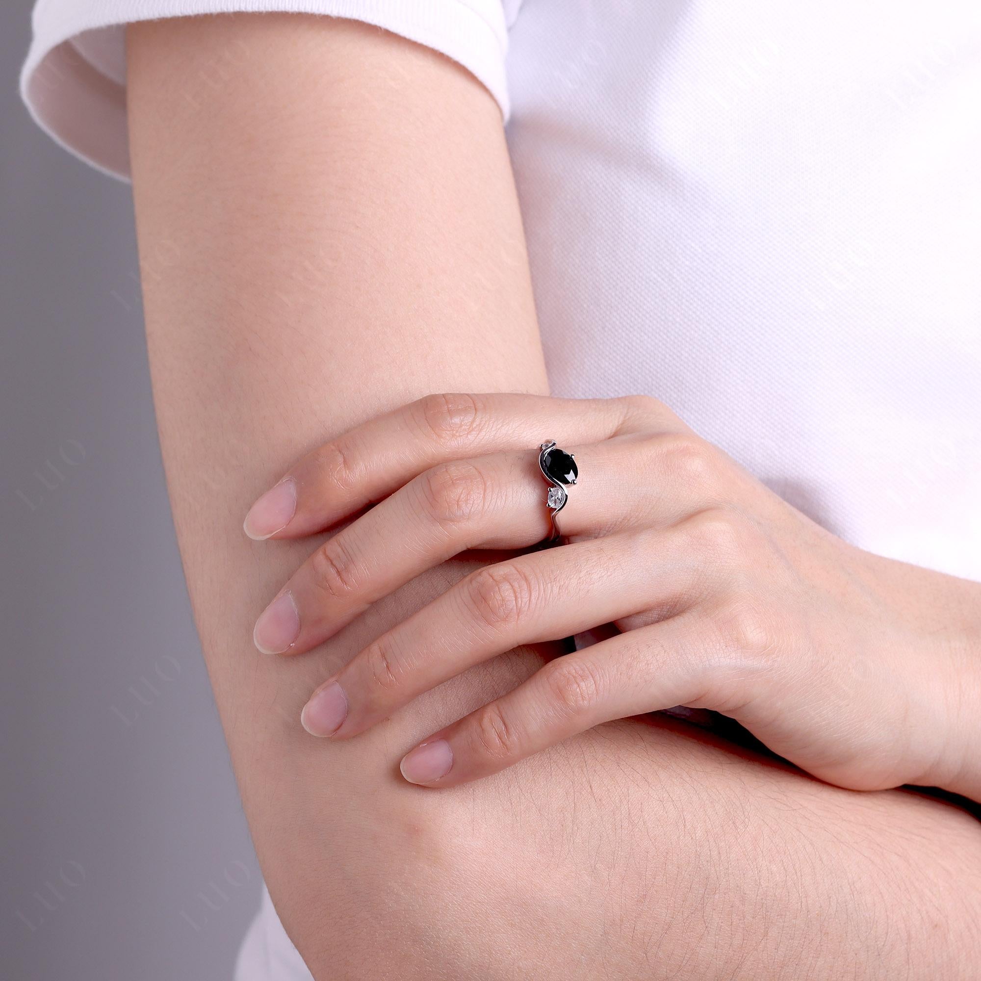 Wave Oval Black Stone Engagement Ring - LUO Jewelry