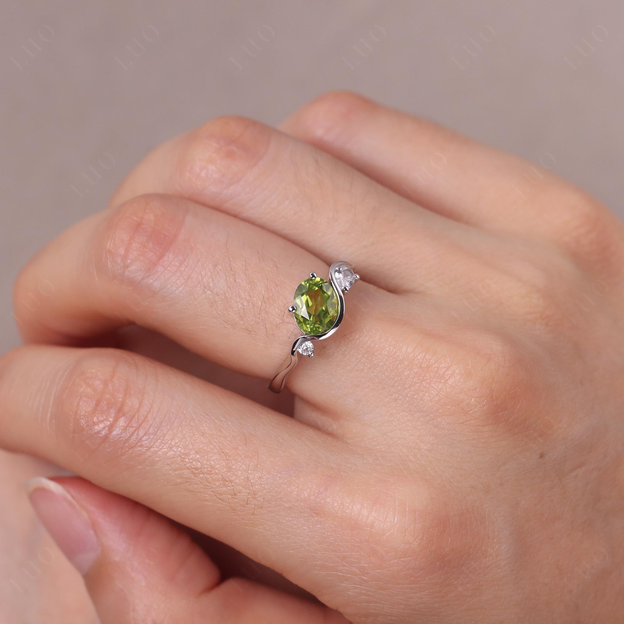 Wave Oval Peridot Engagement Ring - LUO Jewelry