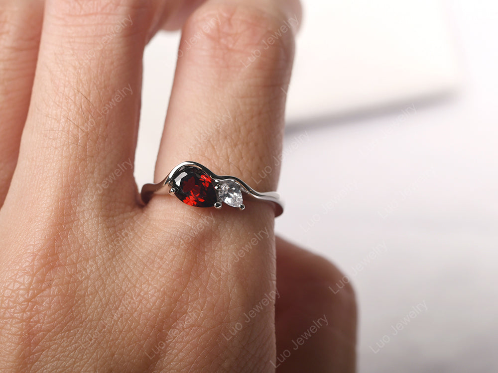 Unique Mothers Rings 2 Stones Garnet Ring - LUO Jewelry