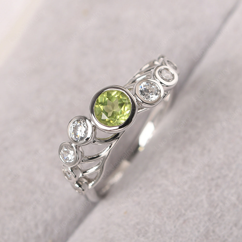 Twisted Multi Stone Peridot Ring - LUO Jewelry