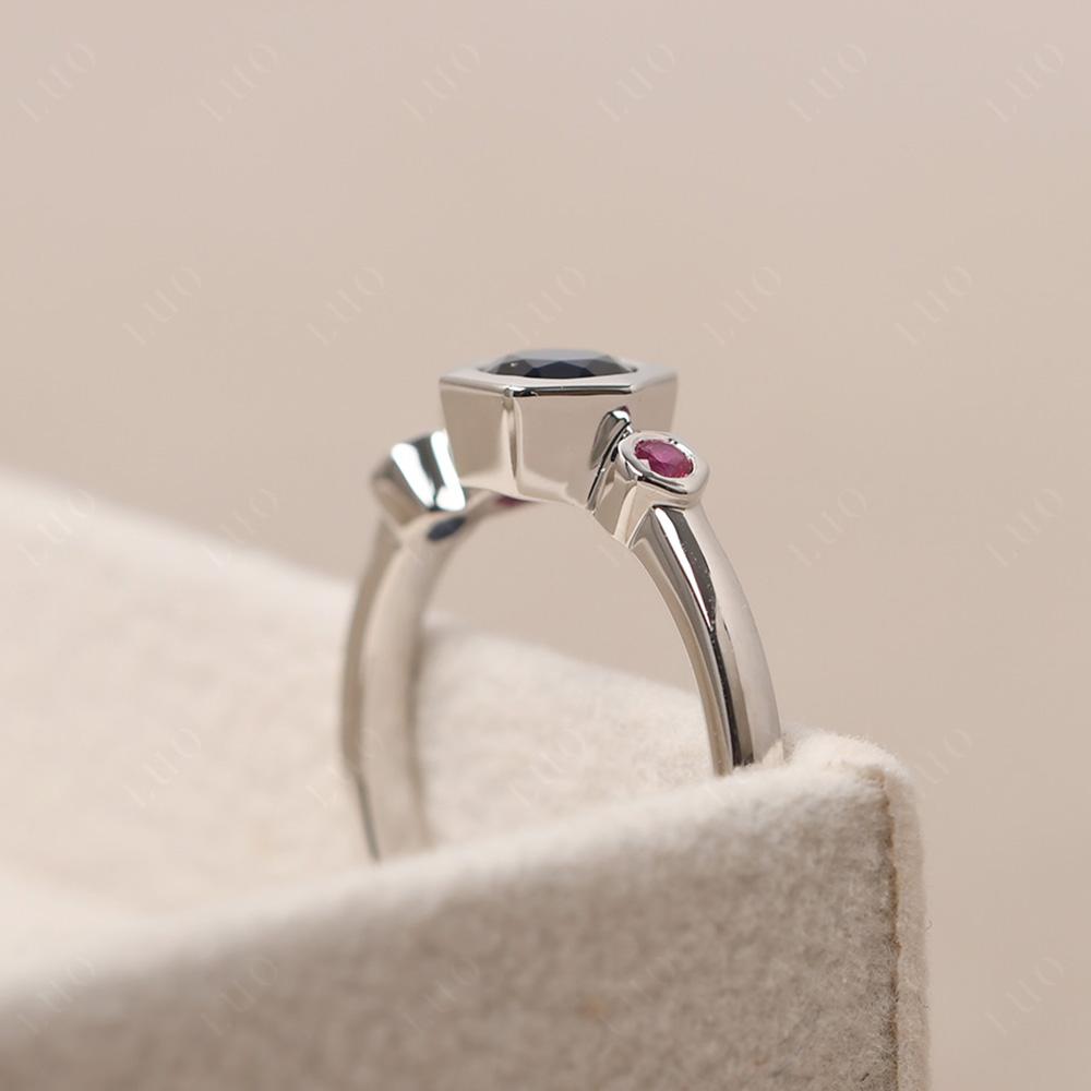 Dainty Sapphire Honeycomb Ring - LUO Jewelry