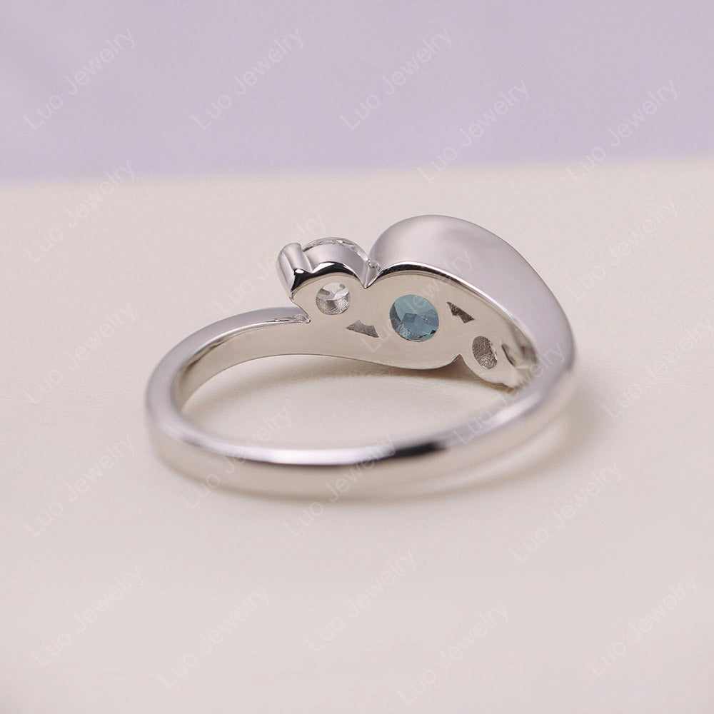 Alexa ndrit Drei Stein Bypass Ring