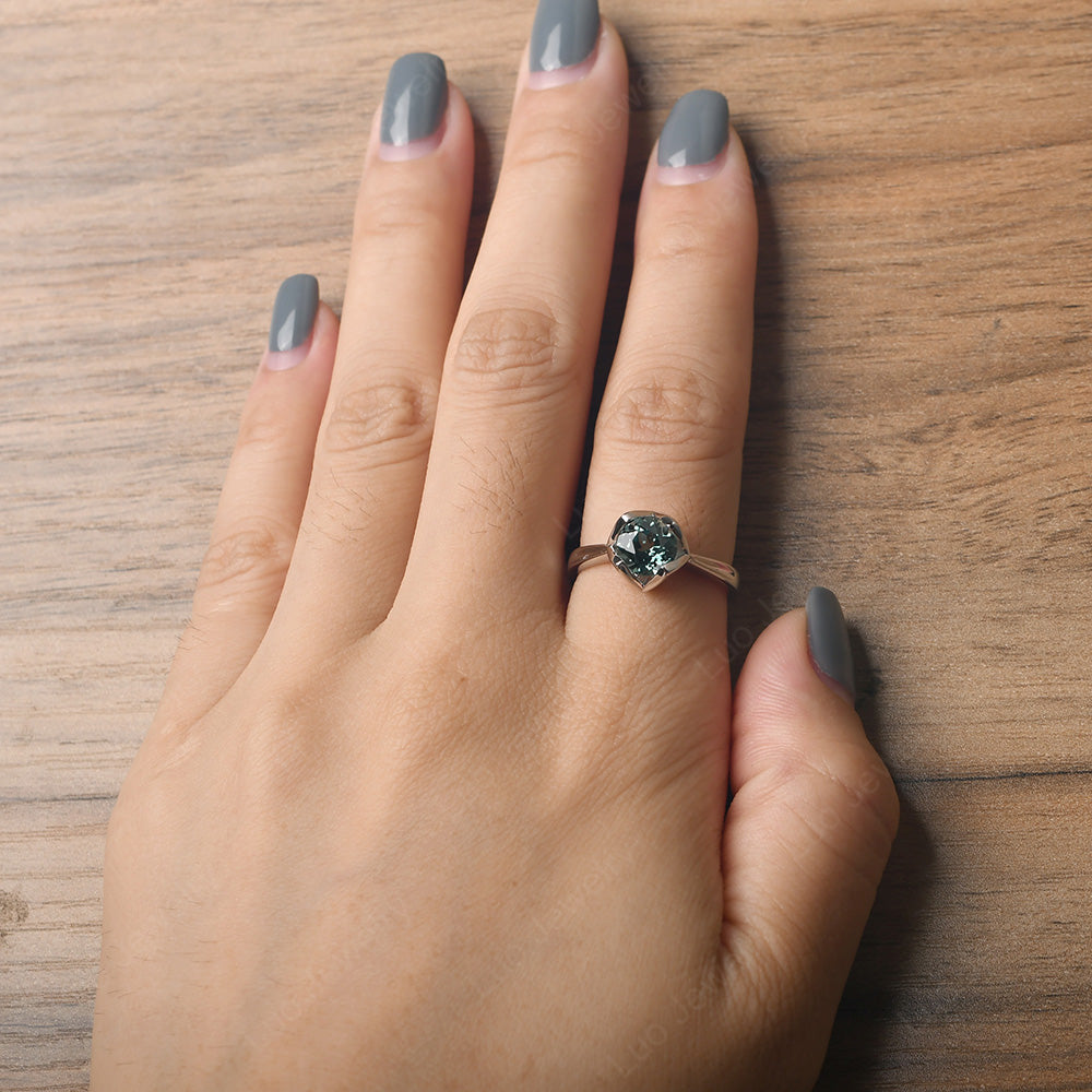 Round Green Sapphire Solitaire Ring - LUO Jewelry