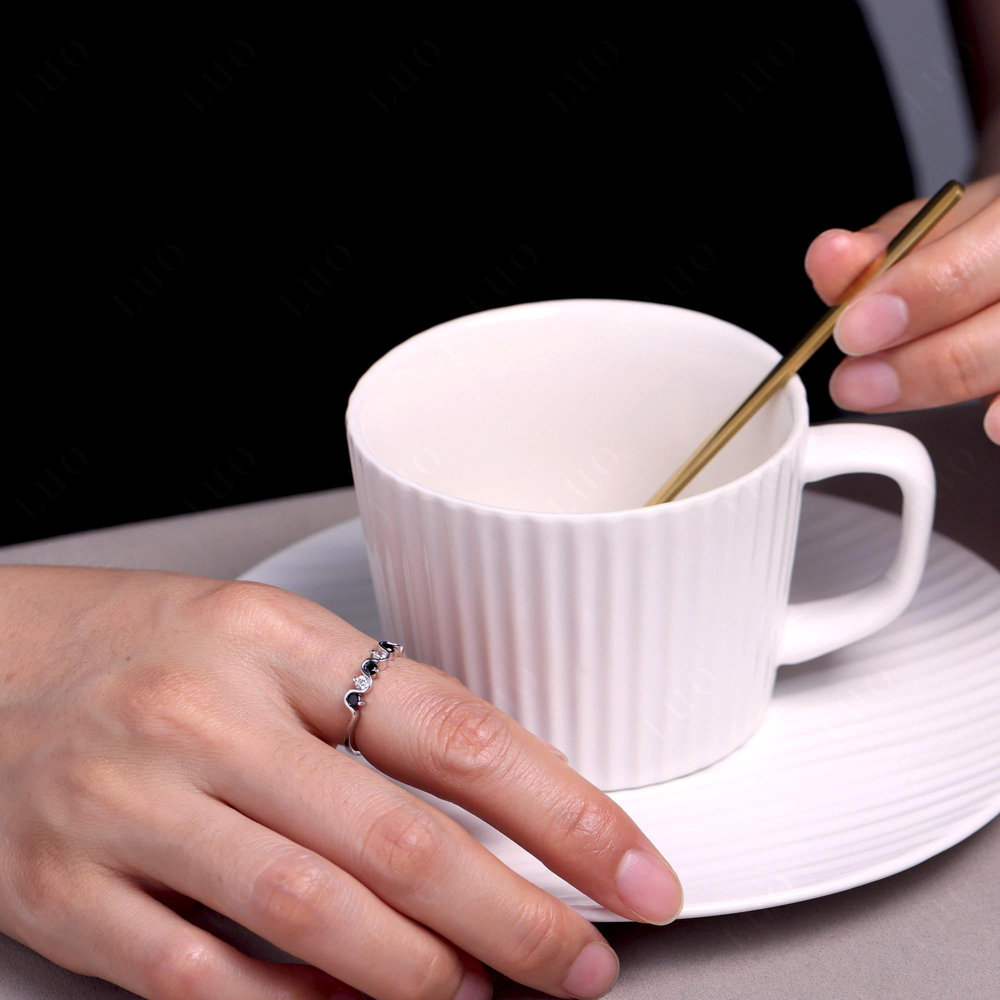 Black Stone Band Ring - LUO Jewelry