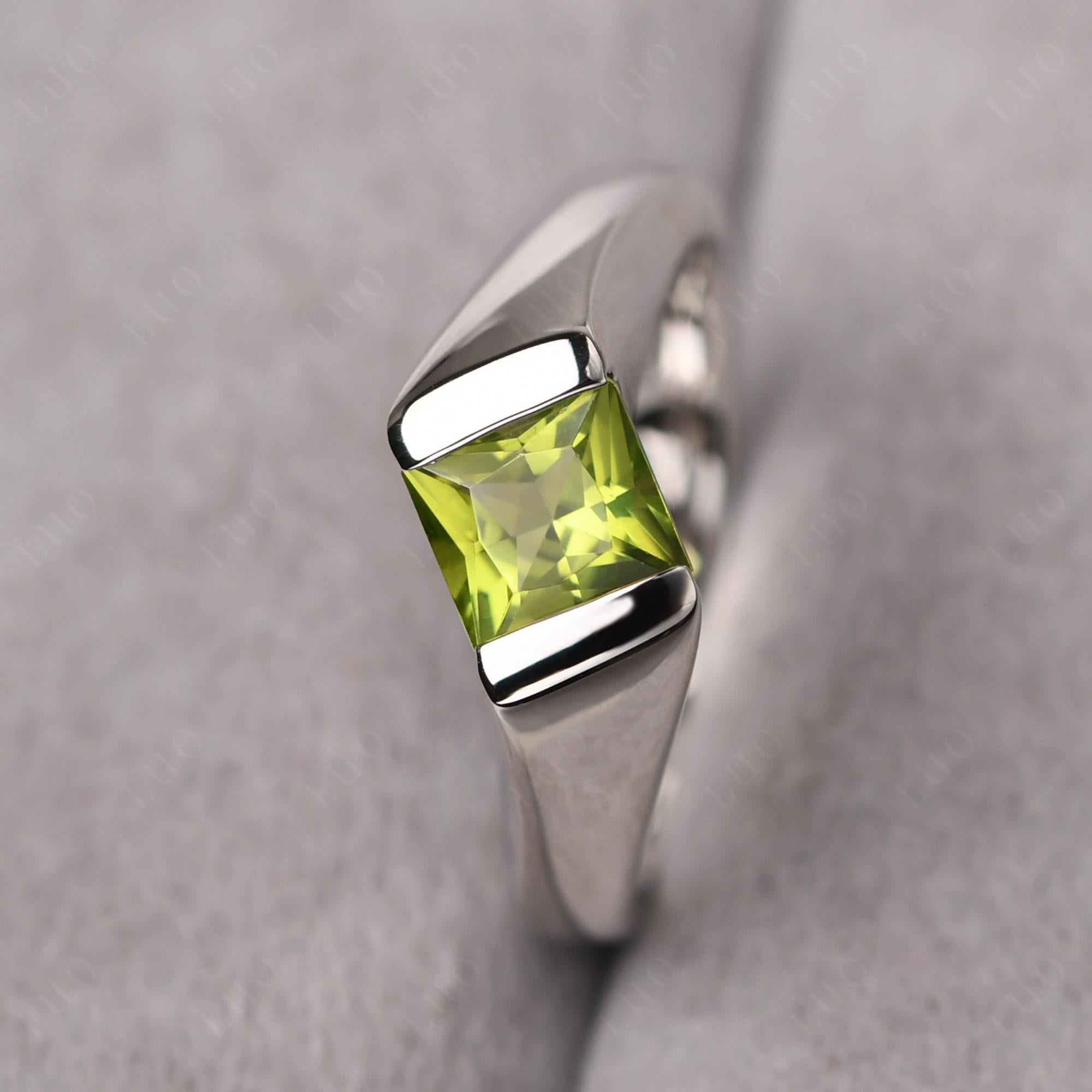 Simple Peridot Bypass Ring - LUO Jewelry
