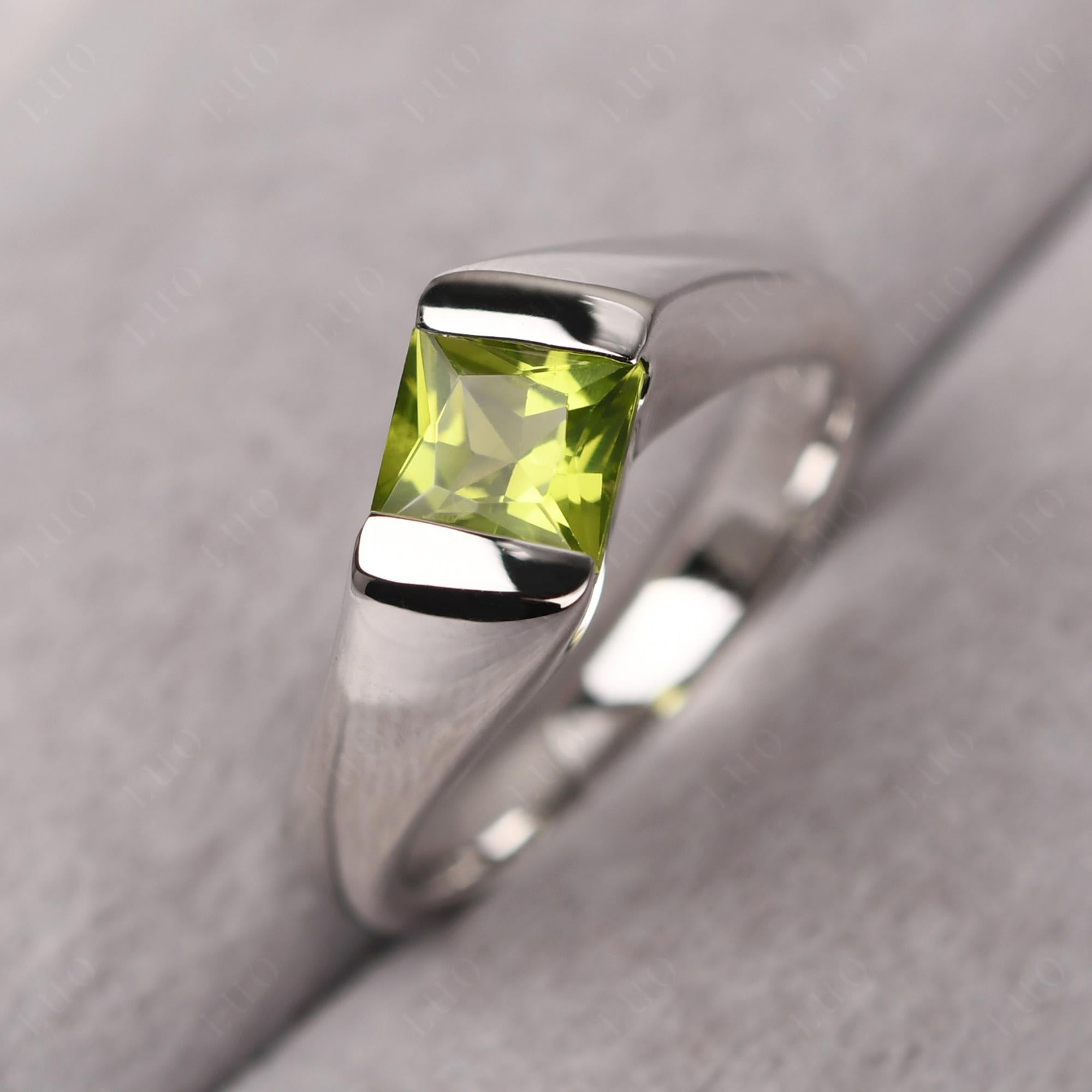 Simple Peridot Bypass Ring - LUO Jewelry