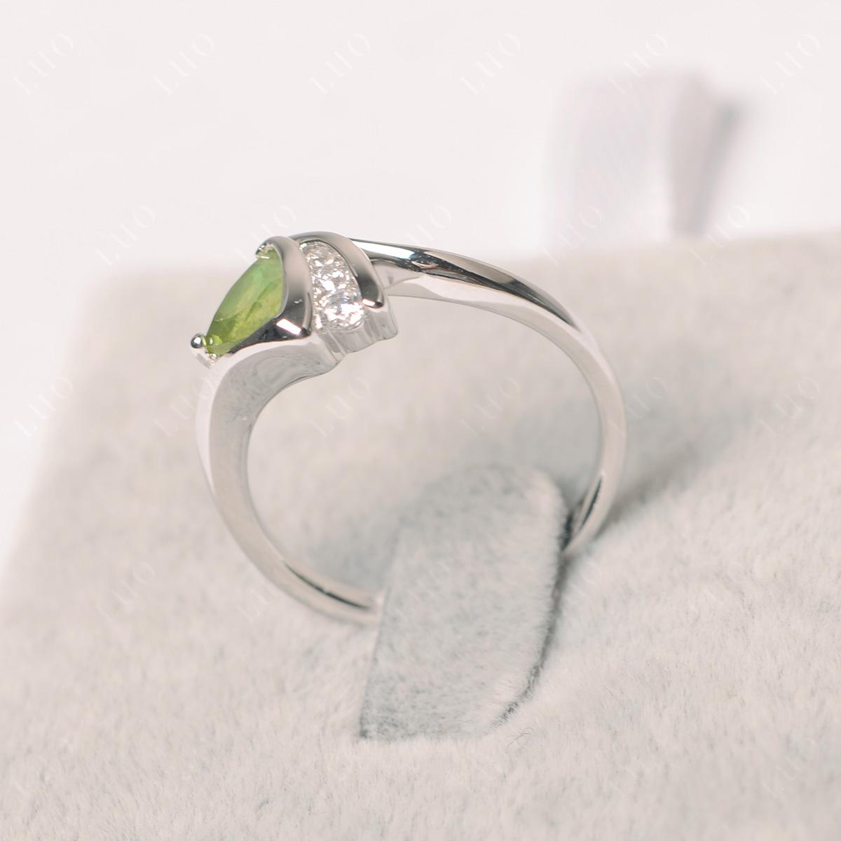 Trillion Cut Peridot Sailboat Inspire Ring - LUO Jewelry