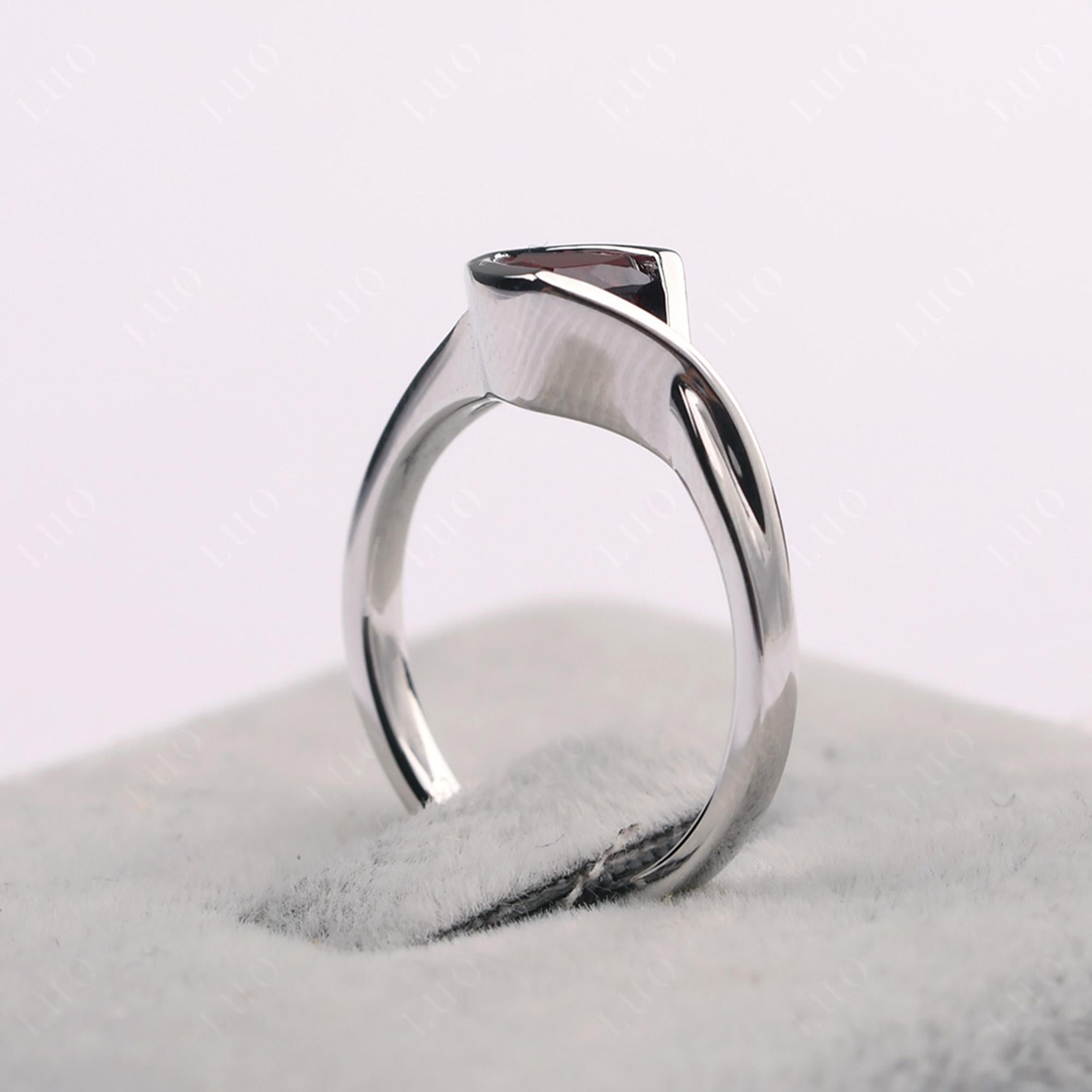 Trillion Cut Simple Garnet Ring - LUO Jewelry