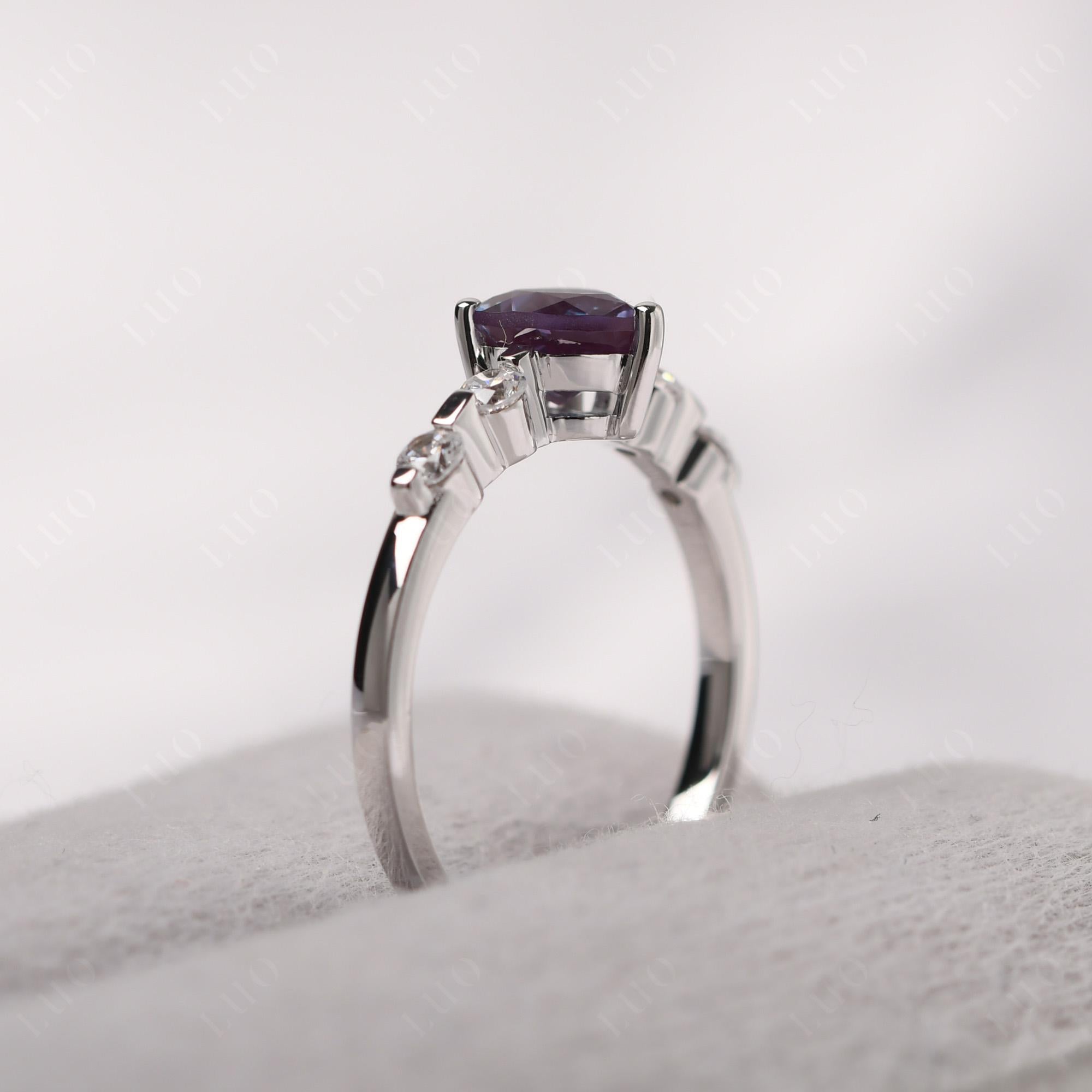 Dainty Heart Alexandrite Engagement Ring - LUO Jewelry