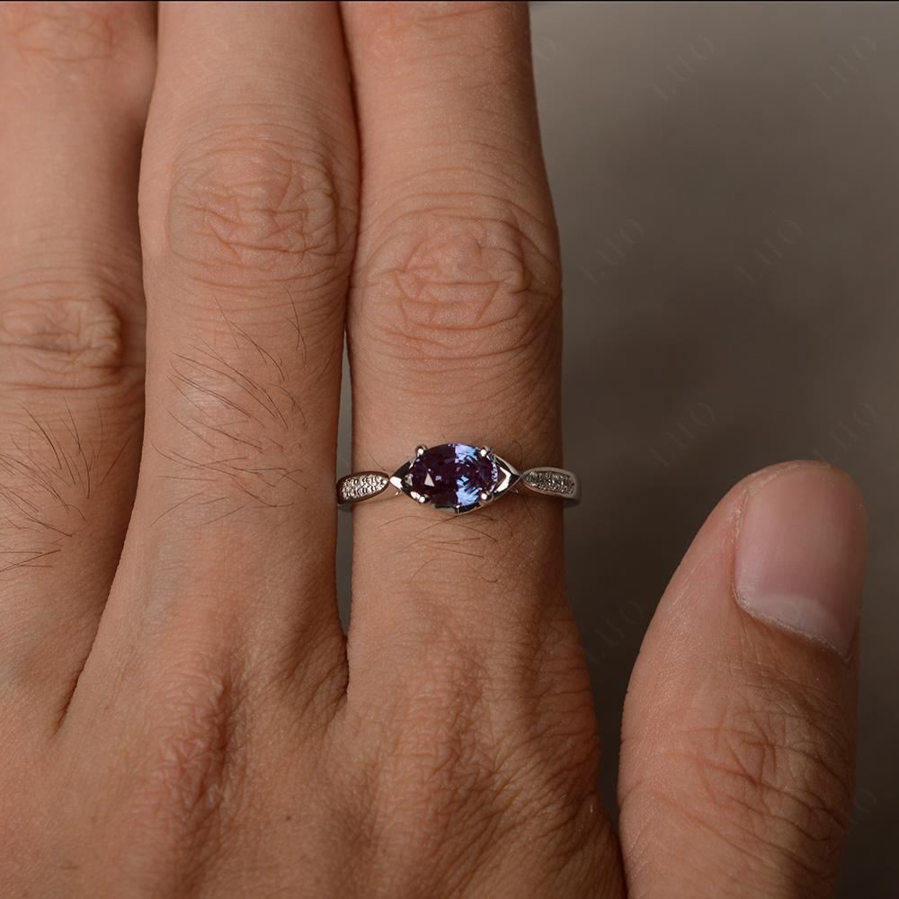 Petite Oval Horizontal Lab Grown Alexandrite Ring - LUO Jewelry