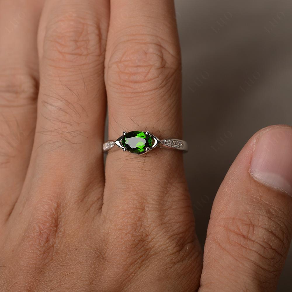 Petite Oval Horizontal Diopside Ring - LUO Jewelry