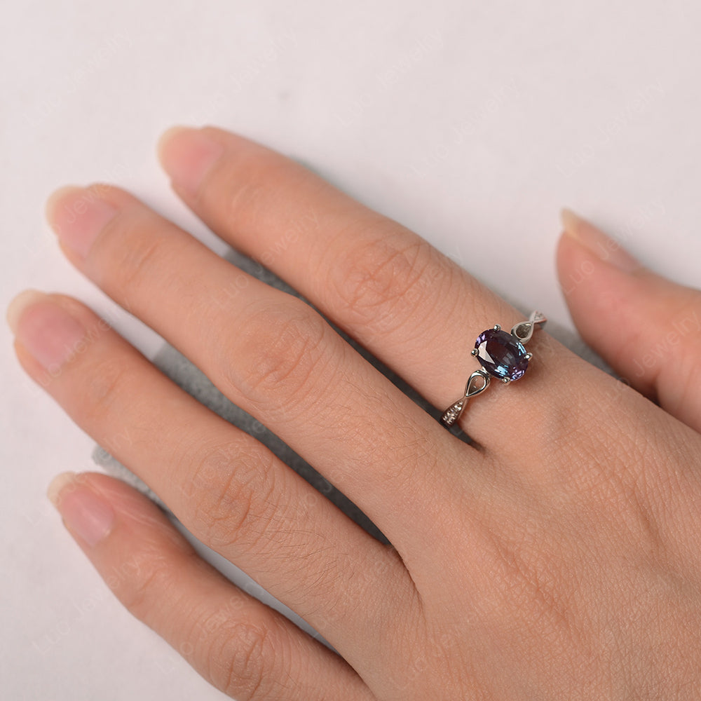 Oval Alexandrite Promise Ring Yellow Gold - LUO Jewelry