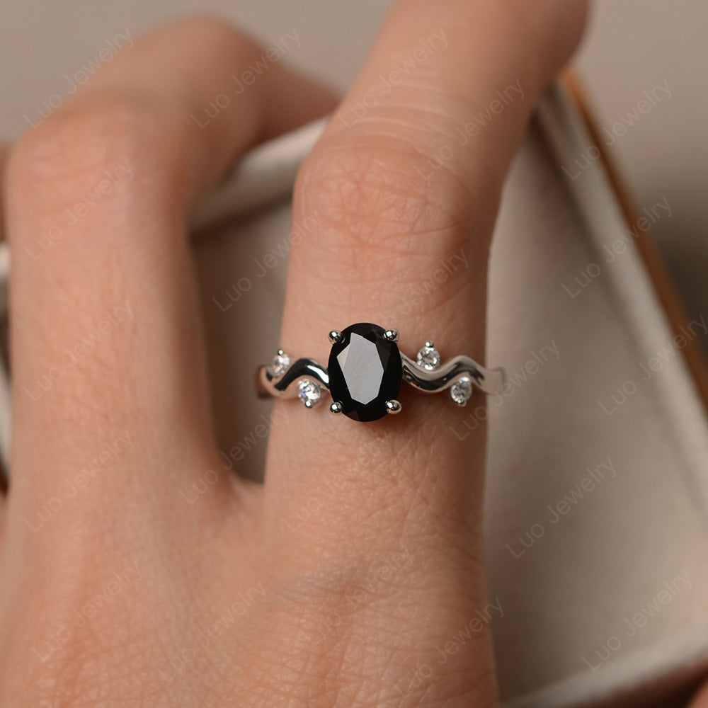 Oval Eccentric Black Spinel Ring Yellow Gold - LUO Jewelry