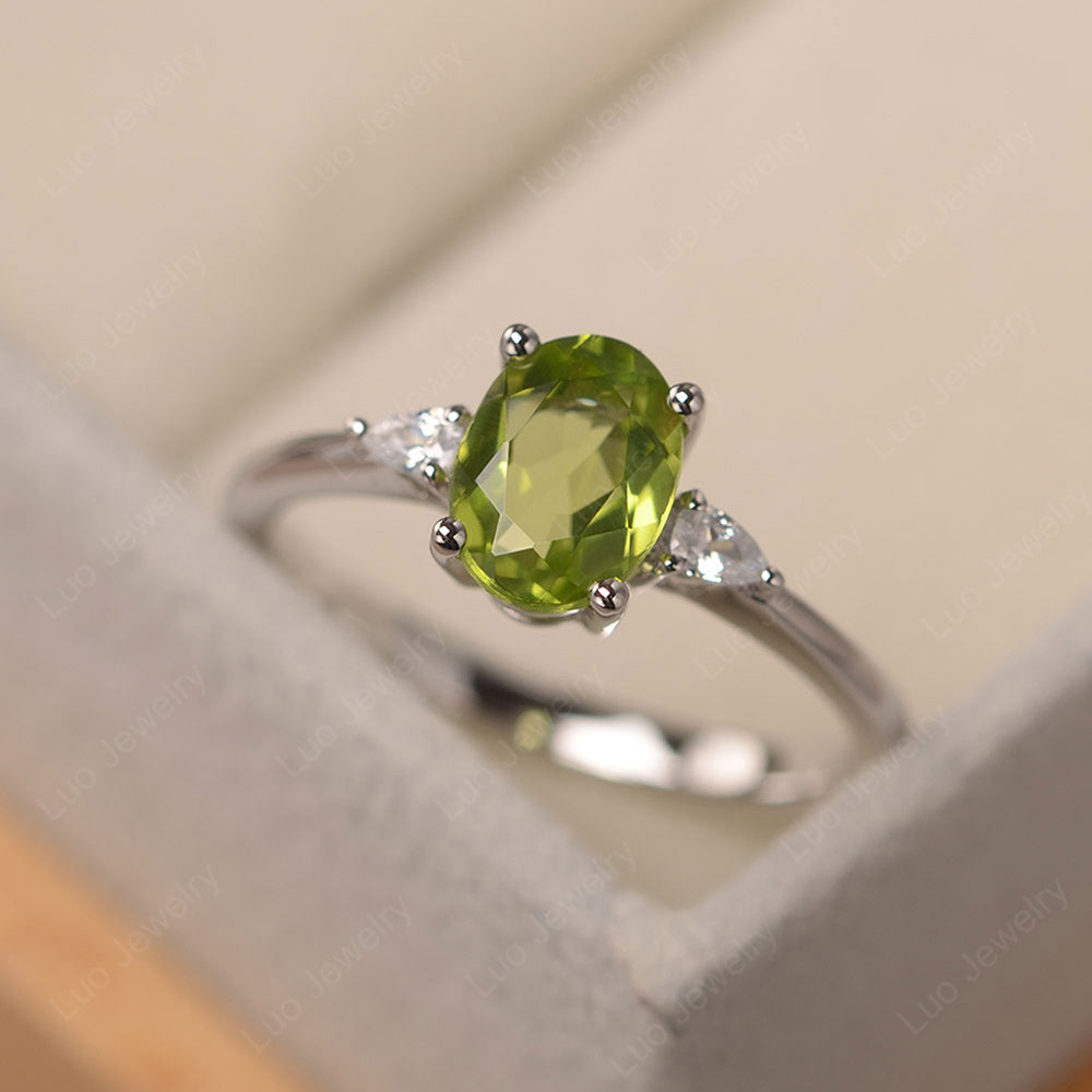 Simple Oval Cut Peridot Ring Yellow Gold - LUO Jewelry