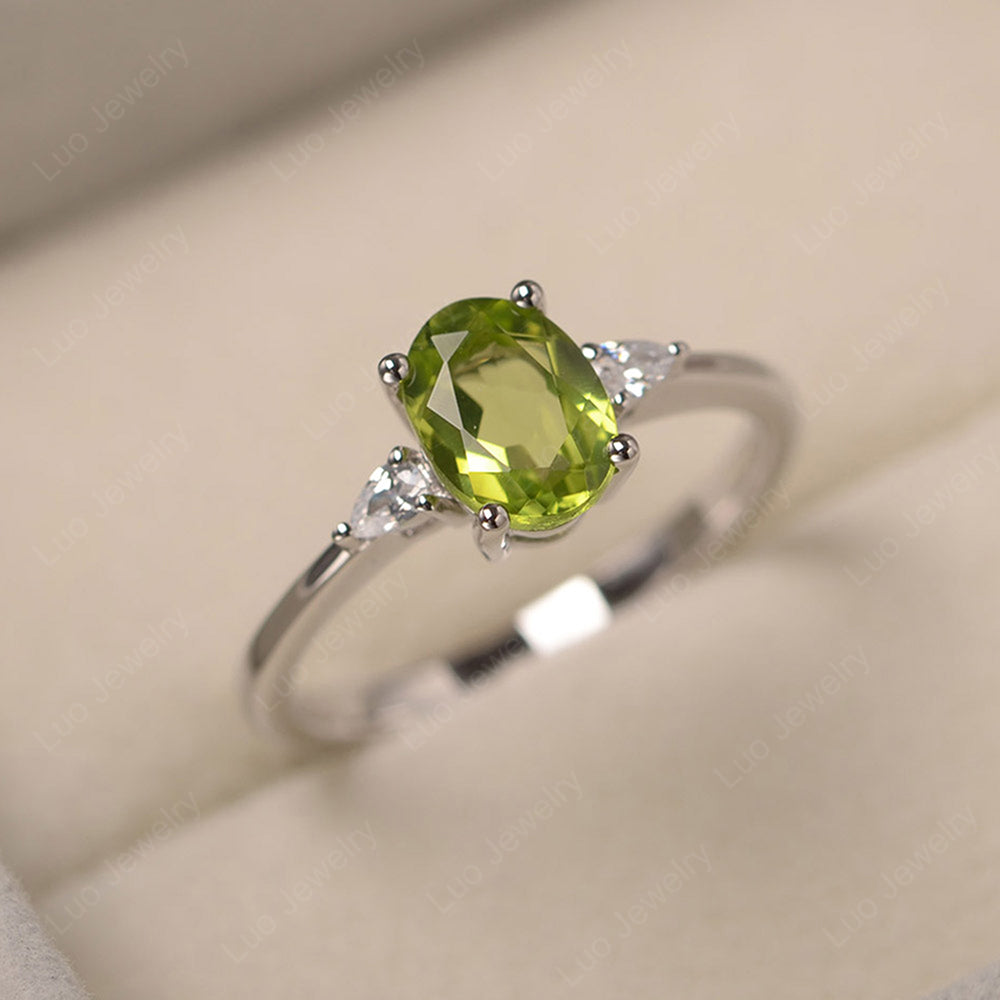Simple Oval Cut Peridot Ring Yellow Gold - LUO Jewelry