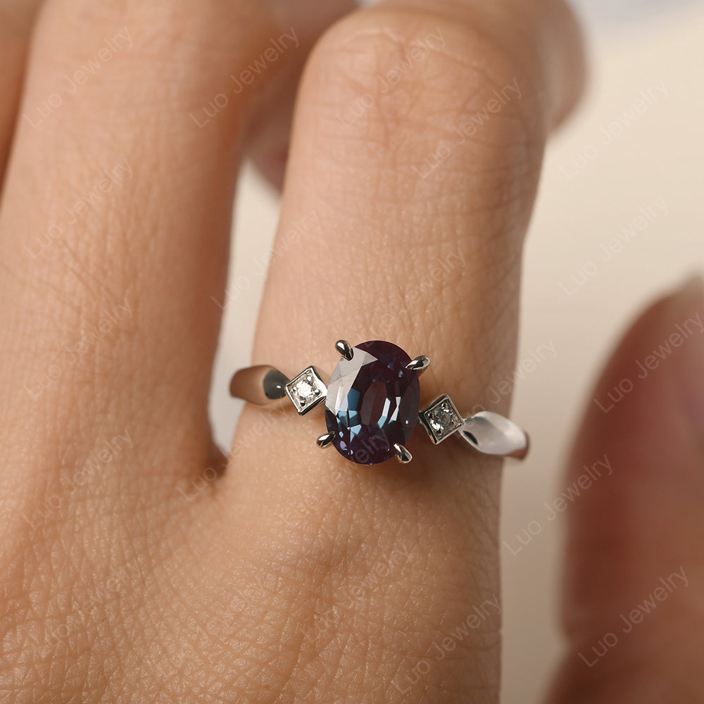 Alexandrite Ring Vintage Oval Wedding Rings - LUO Jewelry