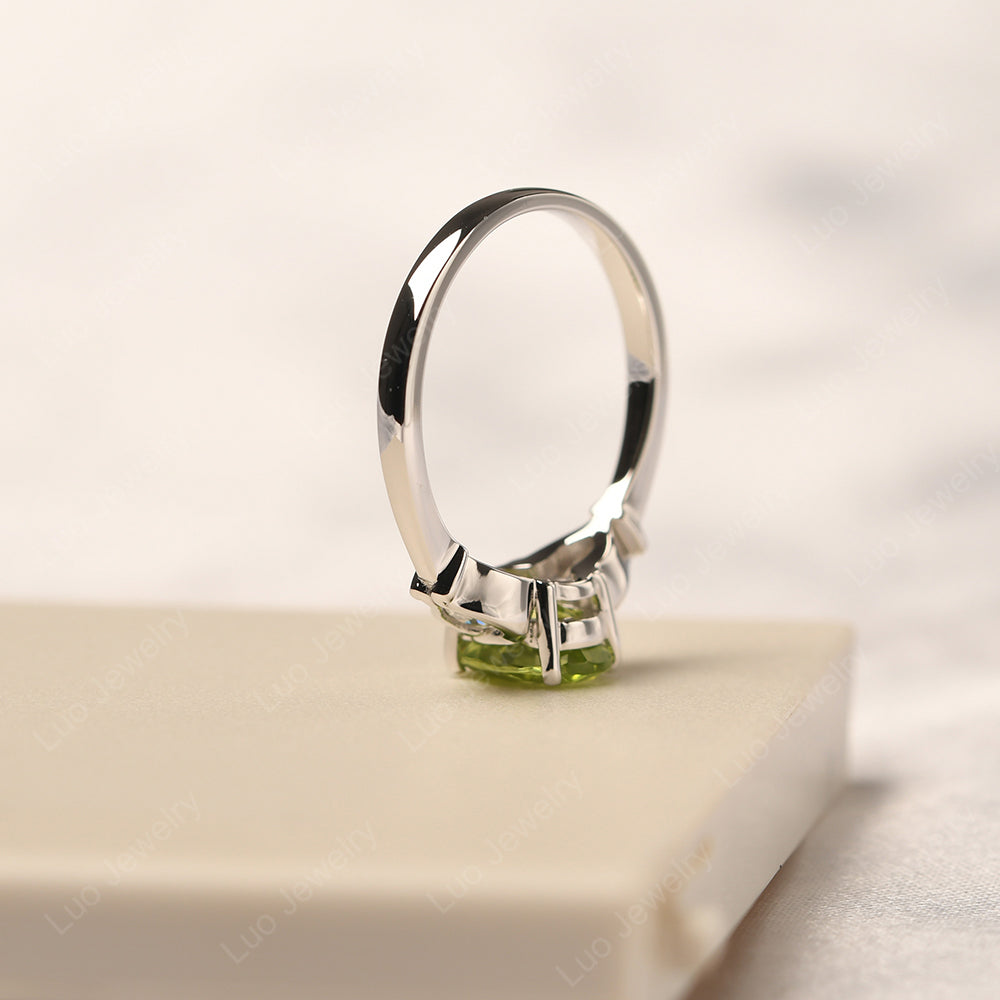 Vintage Peridot Ring With Pear Side Stones - LUO Jewelry
