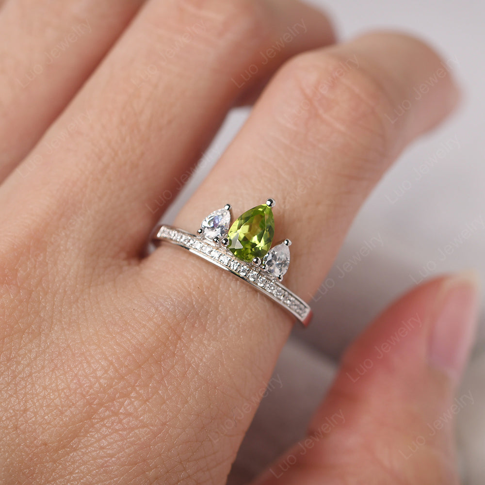 Teardrop Peridot 3 Stone Mothers Ring Silver - LUO Jewelry