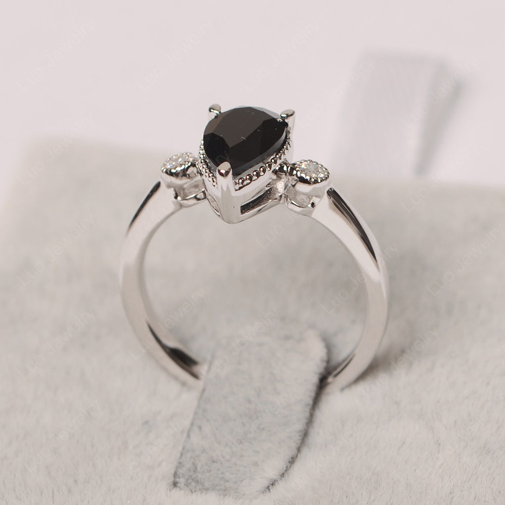 Vintage Pear Shaped Black Stone Ring - LUO Jewelry