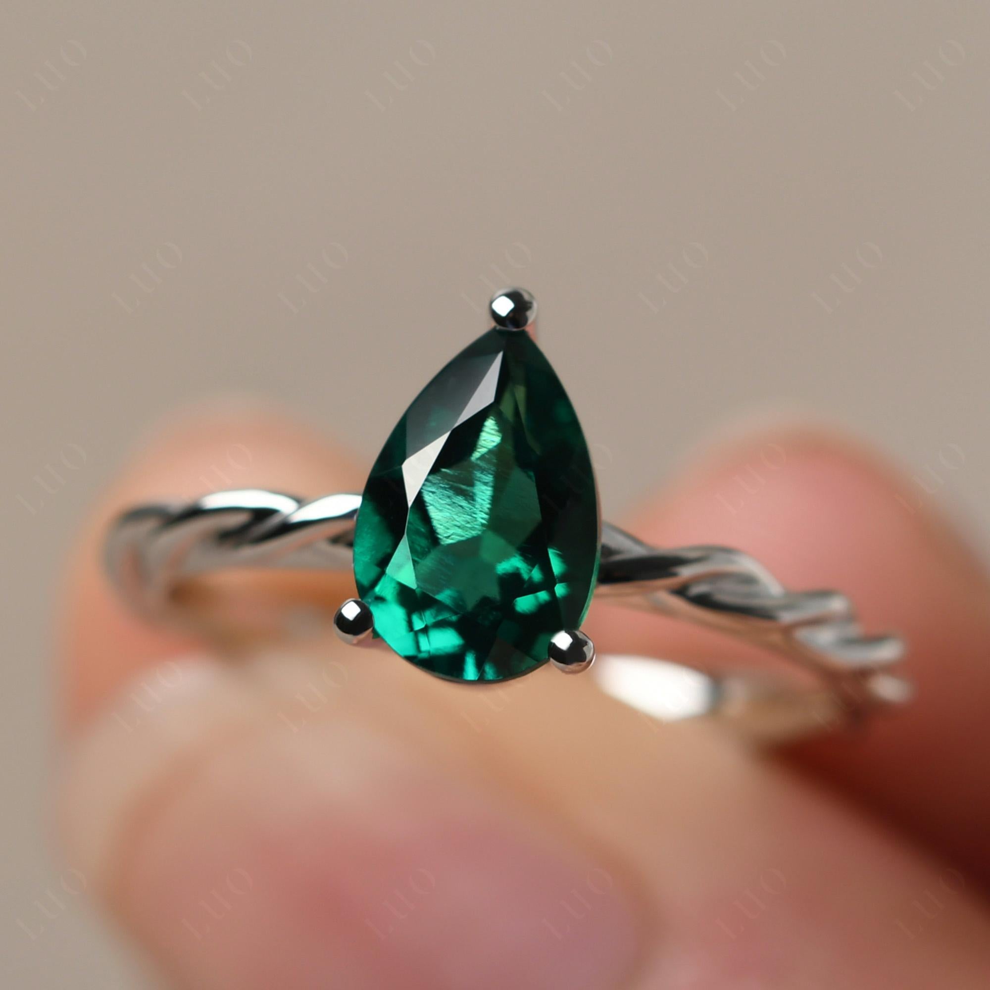 Teardrop Emerald Solitaire Rope Ring - LUO Jewelry