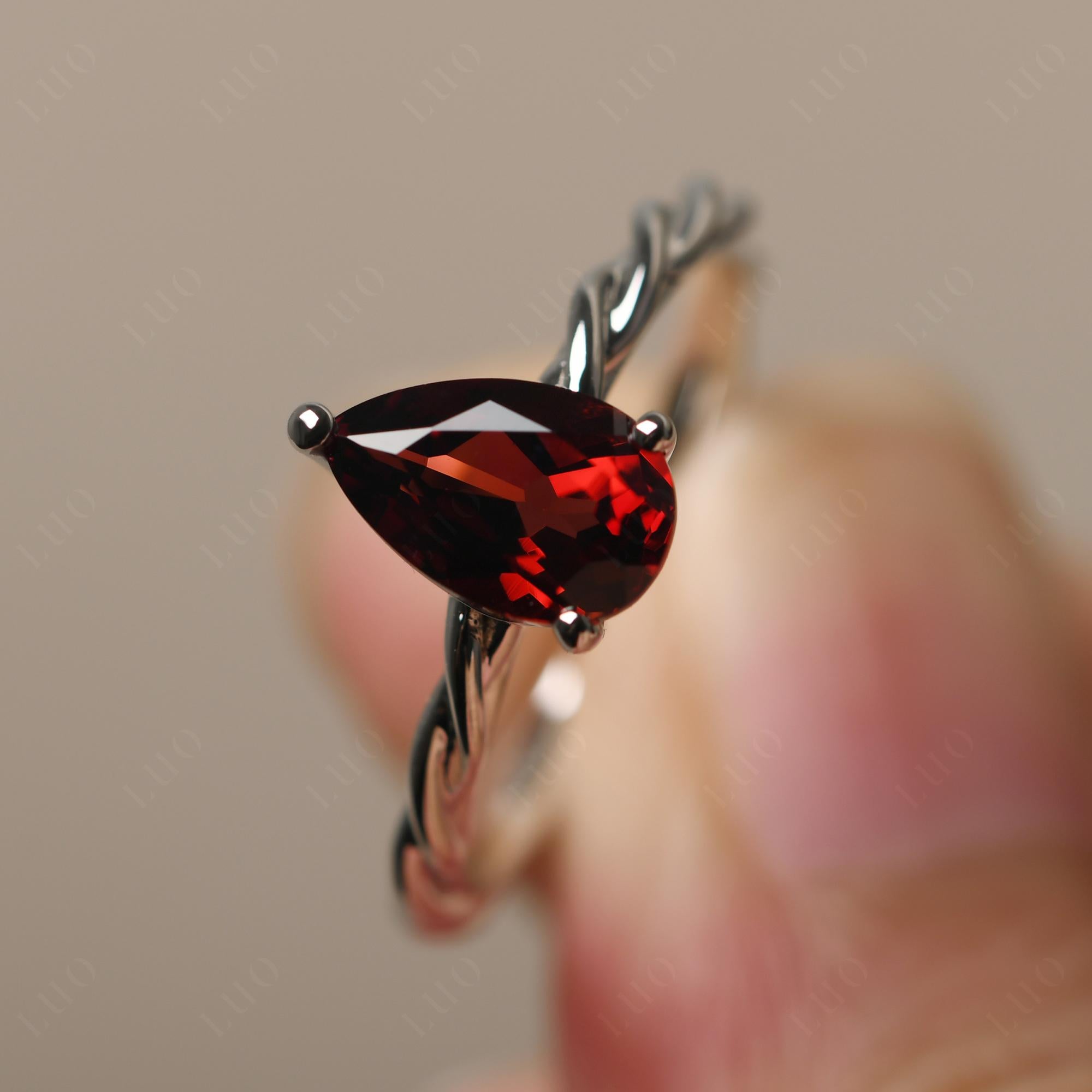Teardrop Garnet Solitaire Rope Ring - LUO Jewelry
