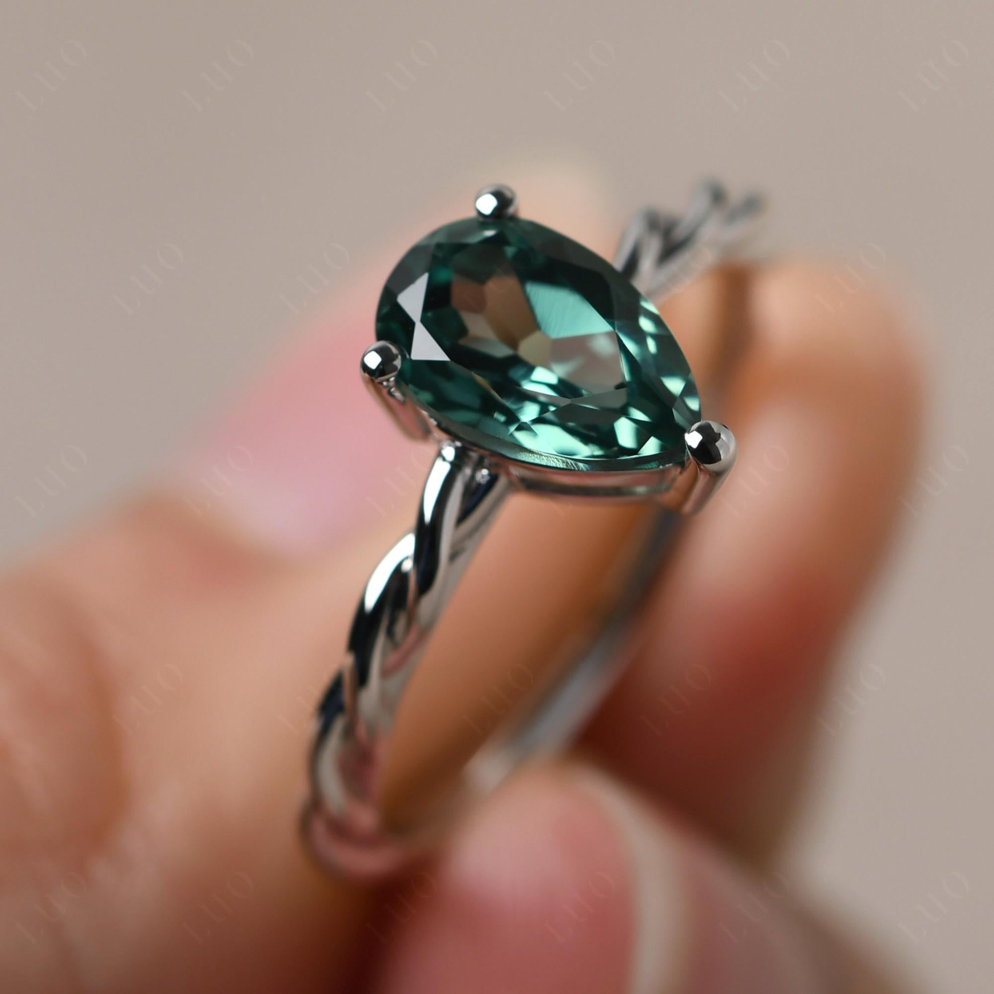 Teardrop Green Sapphire Solitaire Rope Ring - LUO Jewelry