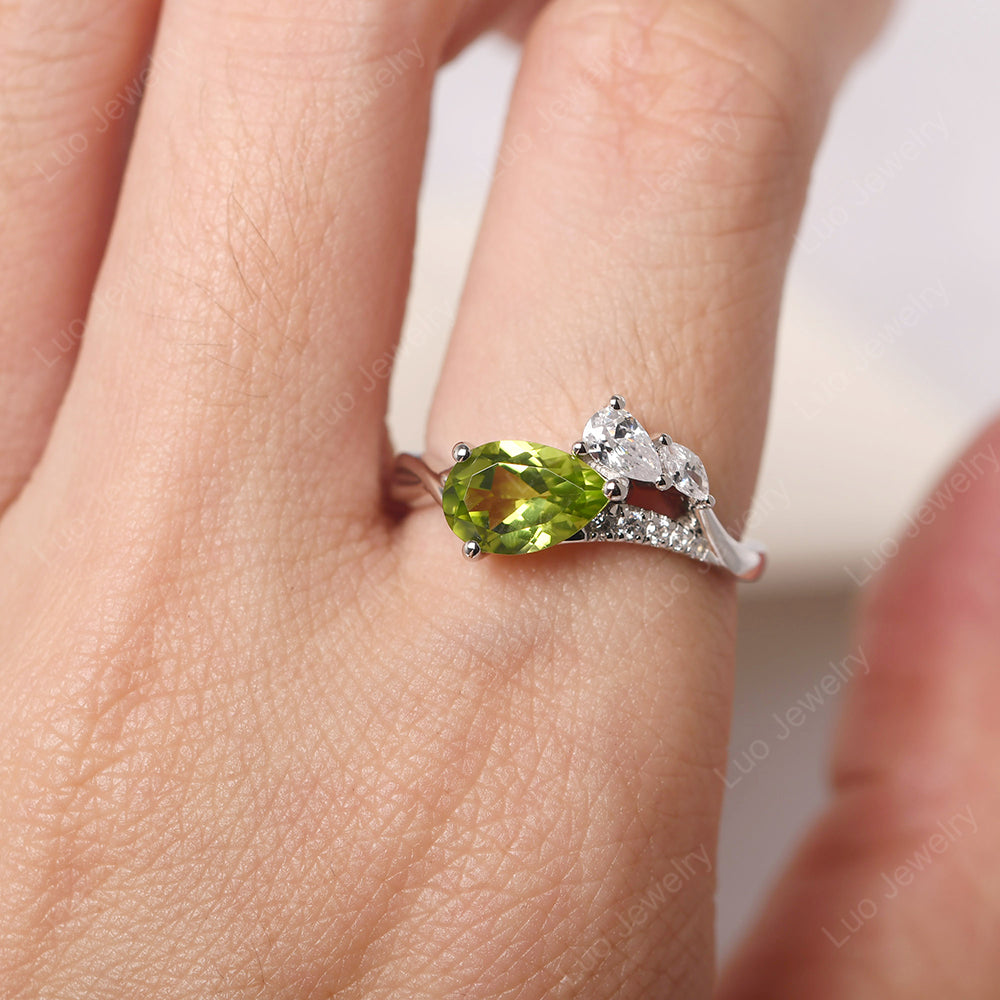 Pear Shaped Horizontal Peridot Ring - LUO Jewelry