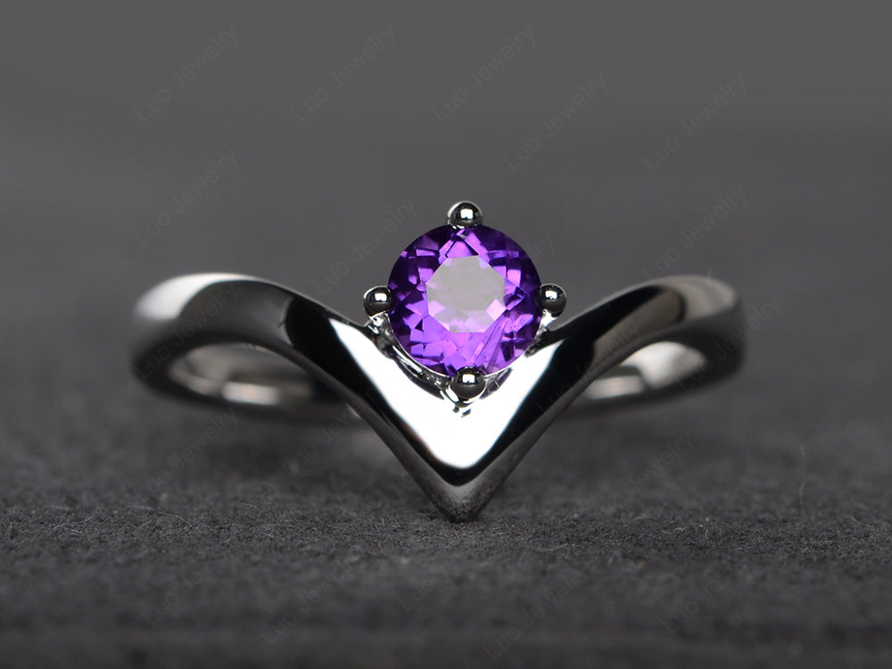 V Shaped Amethyst Solitaire Wedding Ring - LUO Jewelry