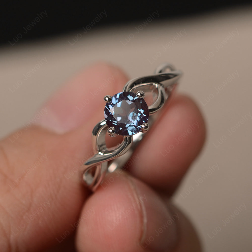 Kite Set Round Alexandrite Solitaire Ring Gold - LUO Jewelry