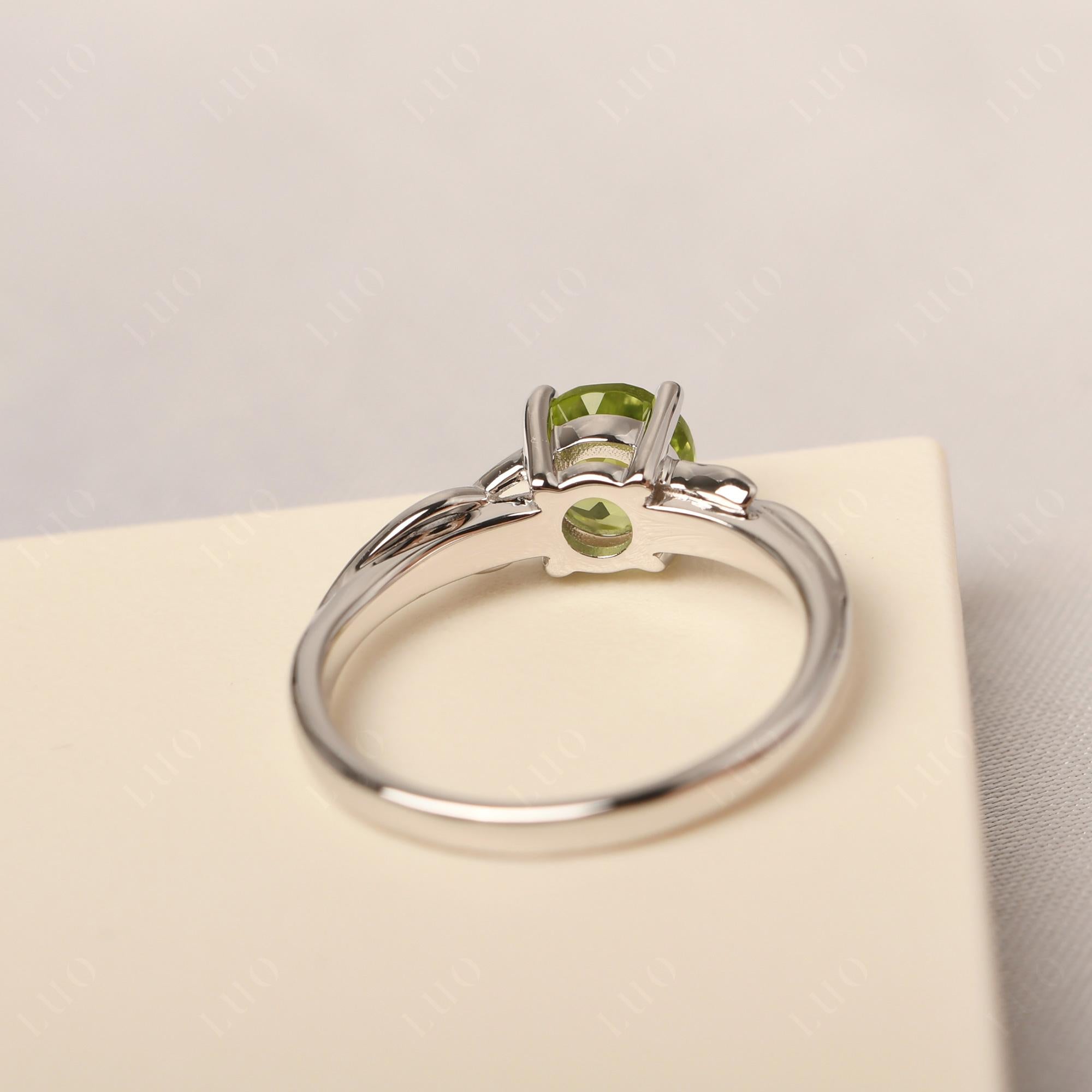 Petite Peridot Tender Leaf Ring - LUO Jewelry