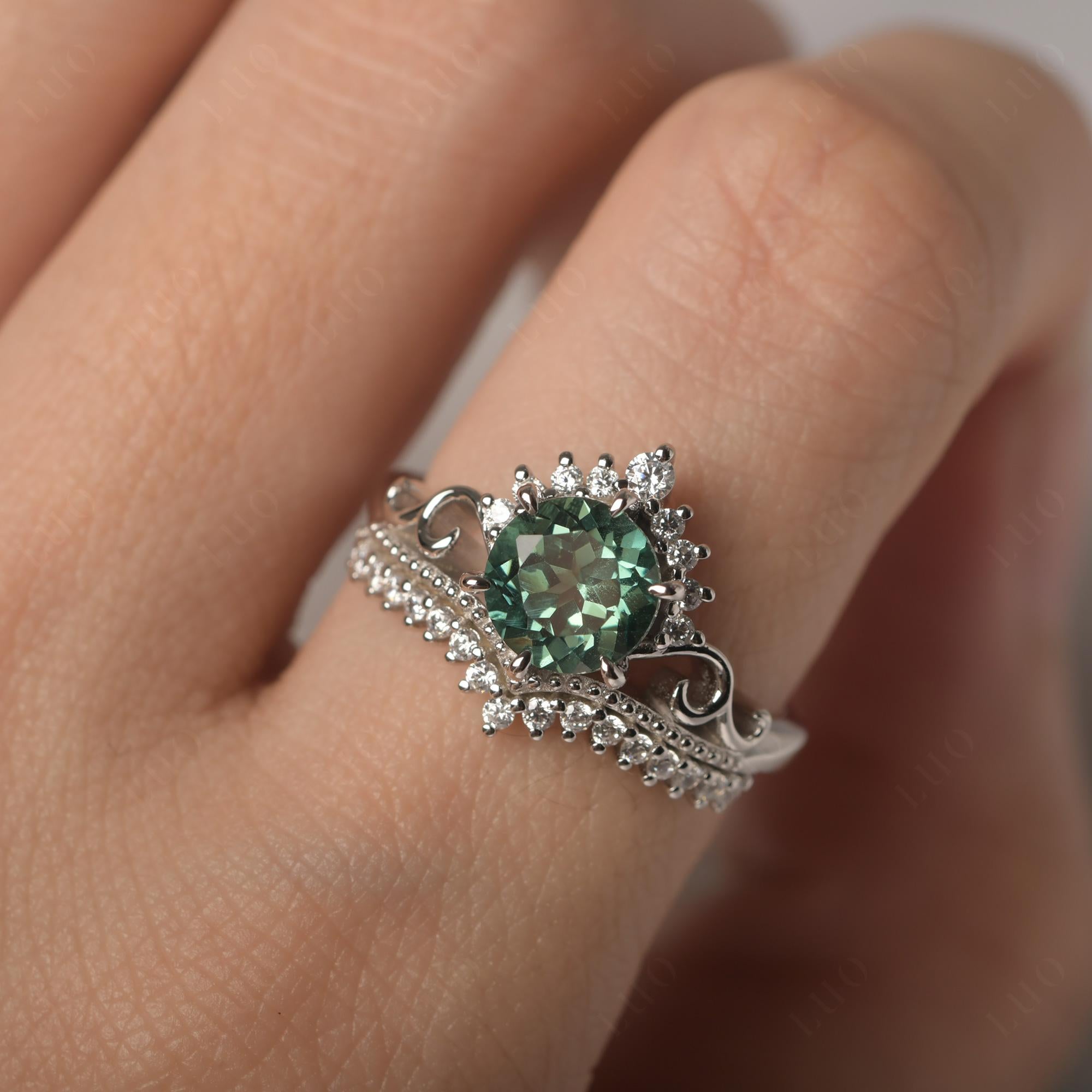 Vintage Lab Green Sapphire Cocktail Ring - LUO Jewelry