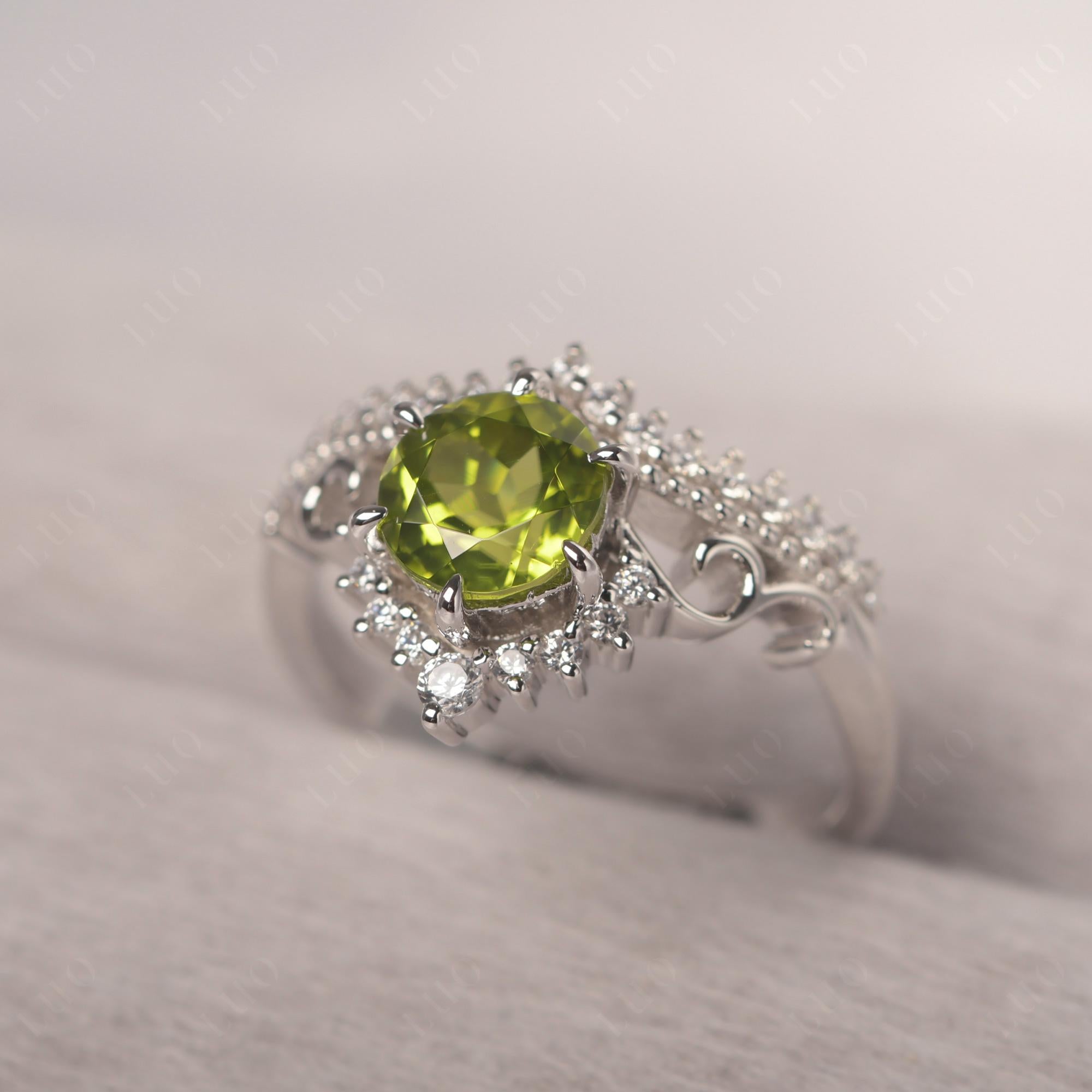 Vintage Peridot Cocktail Ring - LUO Jewelry