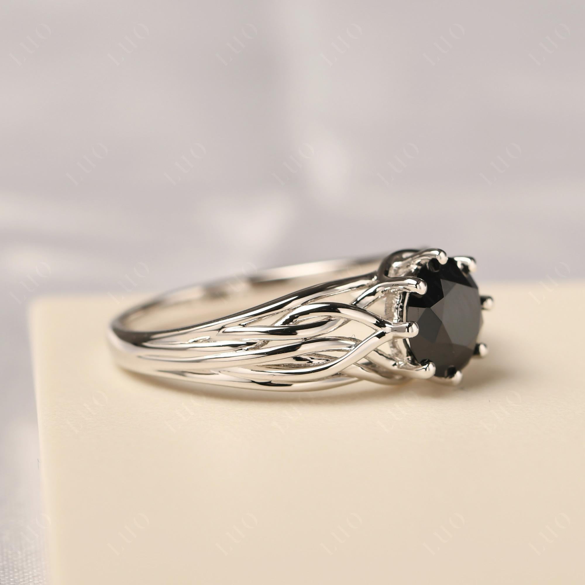 Intertwined Black Spinel Wedding Ring - LUO Jewelry