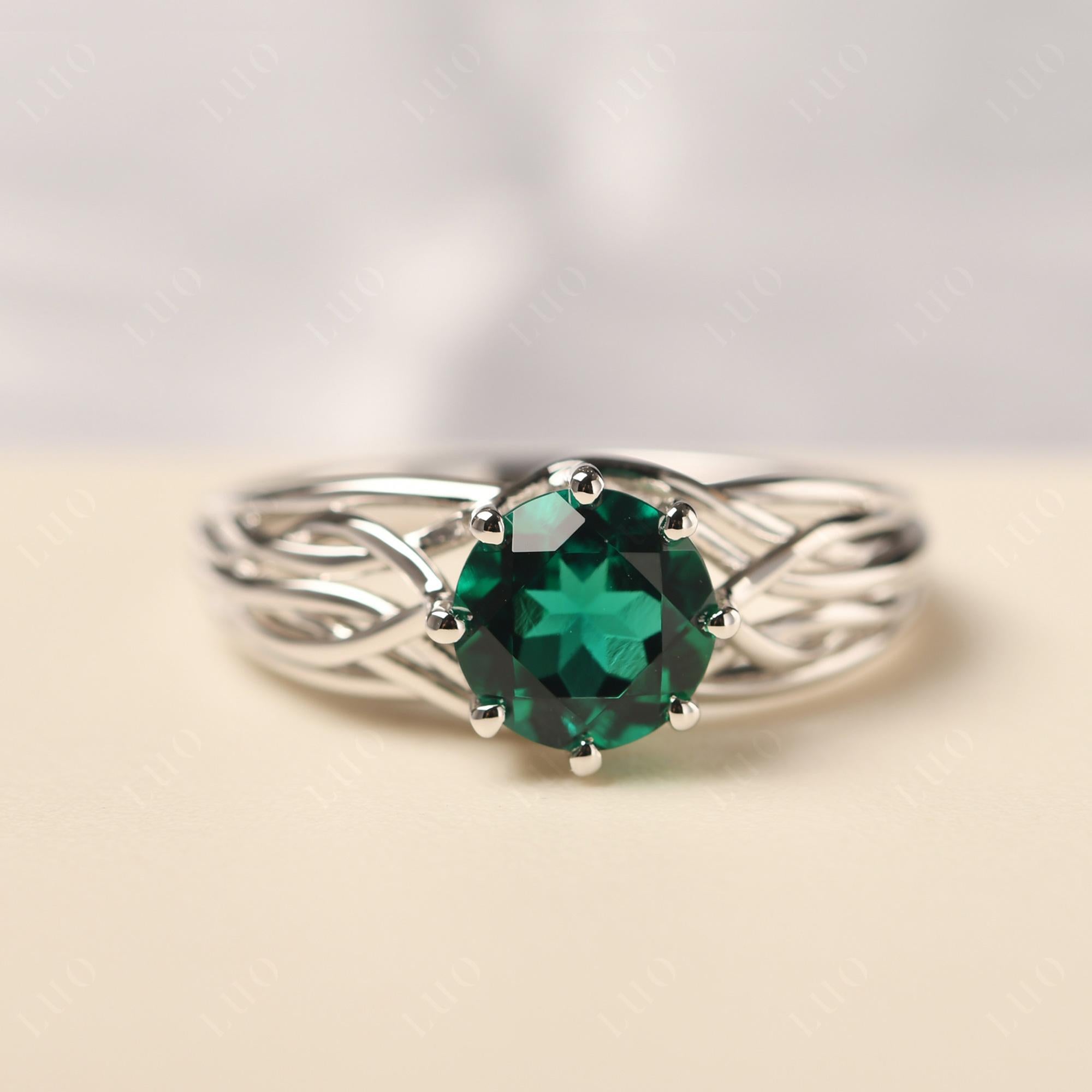 Intertwined Emerald Wedding Ring - LUO Jewelry