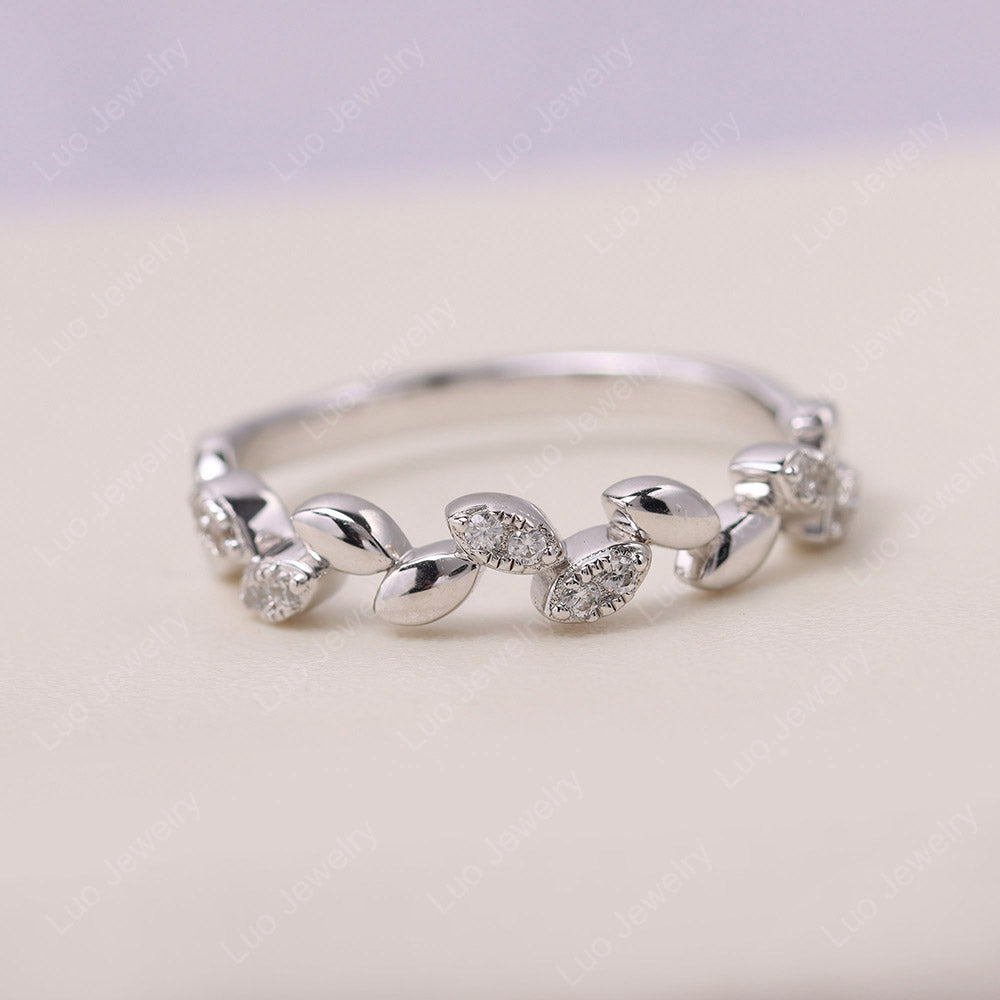 Cubic Zirconia Leaf Band Ring LUO