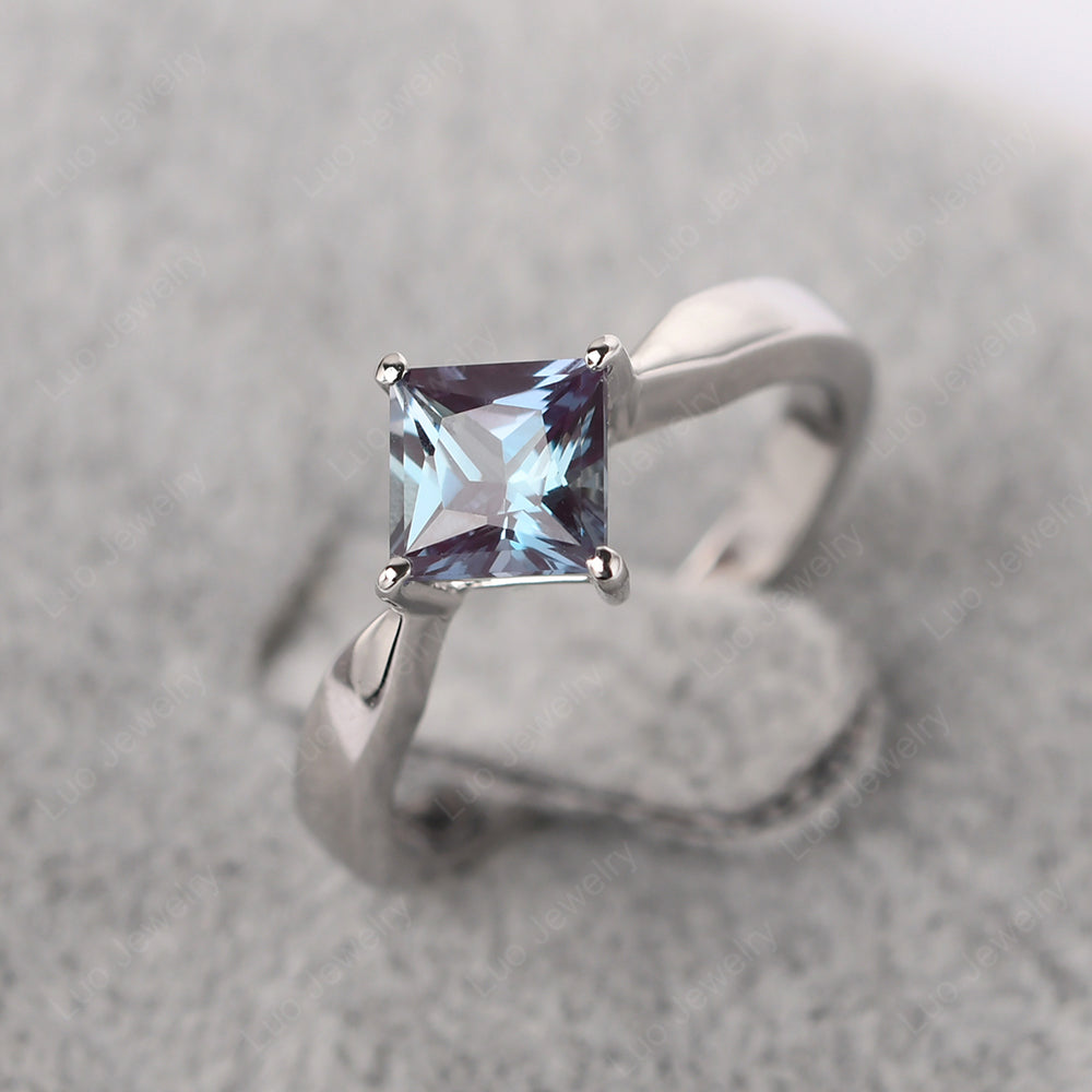 Princess Cut Kite Set Alexandrite Solitaire Ring - LUO Jewelry