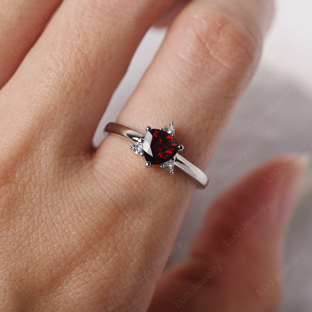 Six Point Star Ring Garnet Wedding Ring - LUO Jewelry